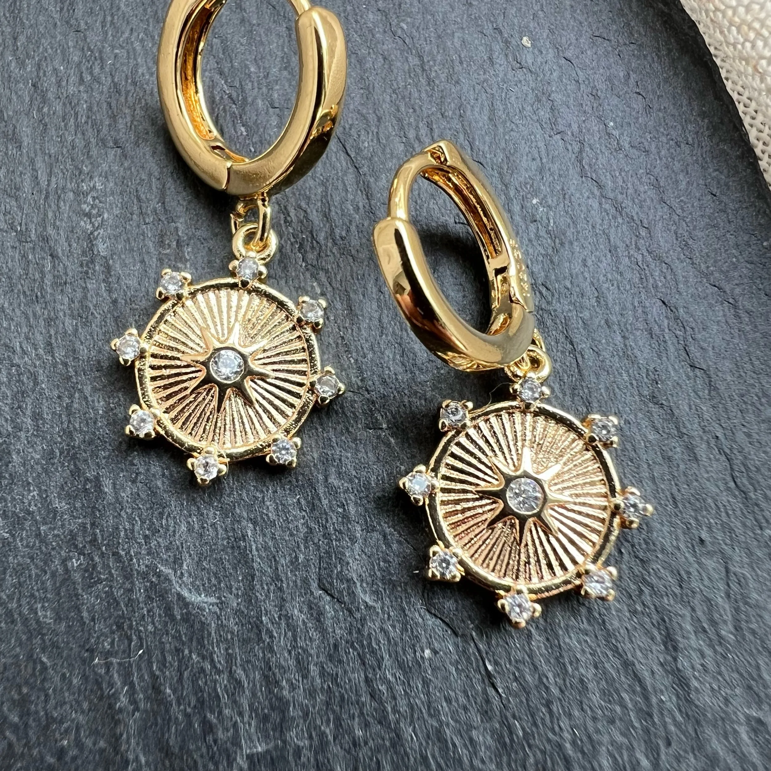 Starburst Coin Huggies