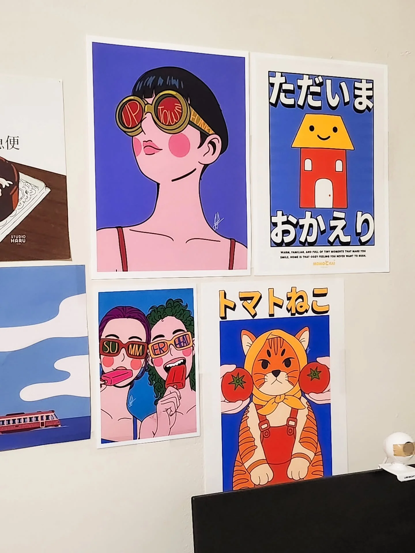 The art wall is coming along nicely! So much serotonin, I need to collect more pieces from other artists!

#MomoToKai_