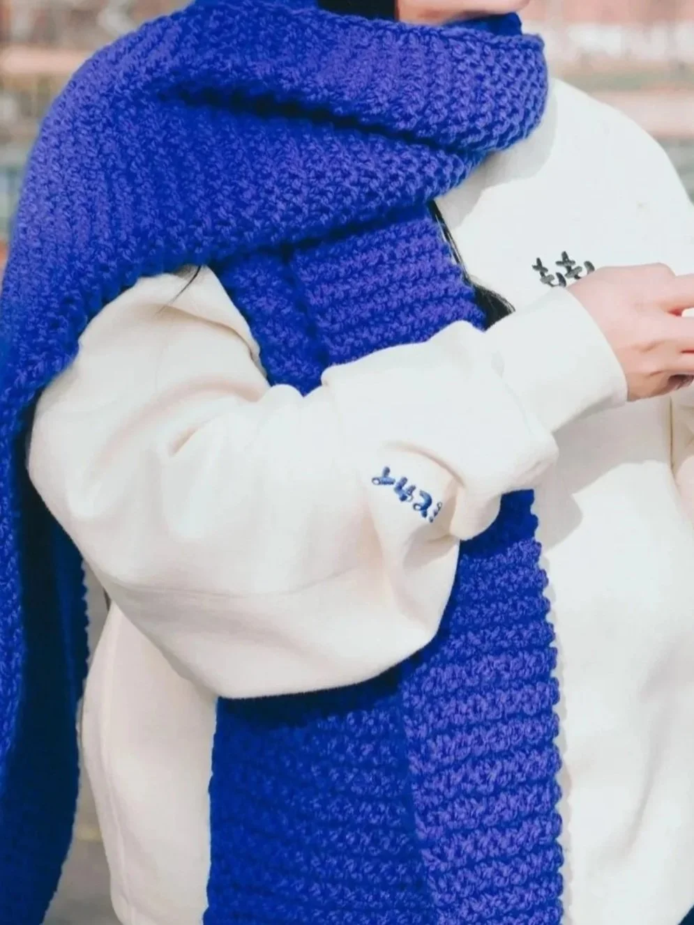 Hand-knitted Chunky Scarf Blue