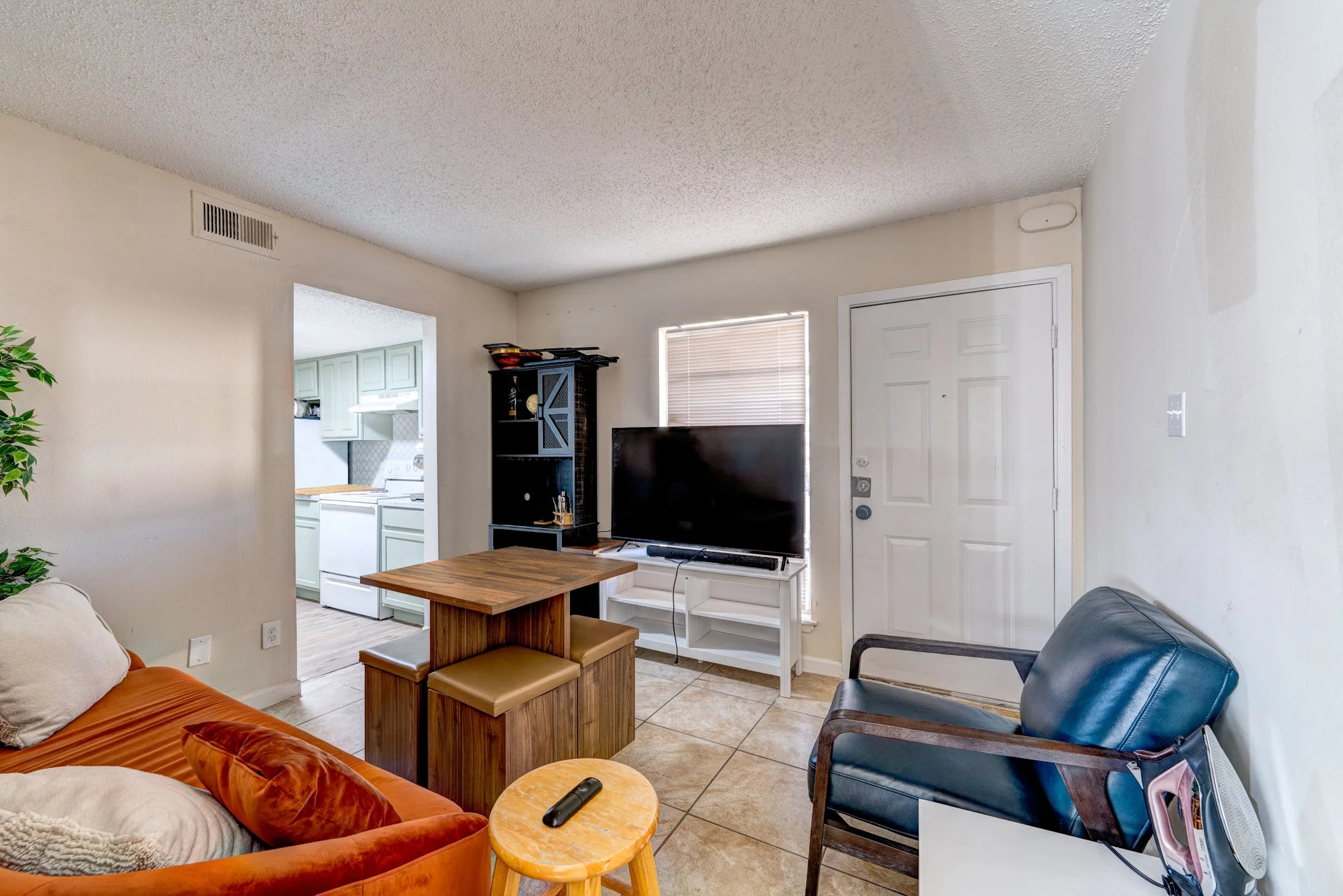 Land for Mobile Homes, Commercial Land for Sale, Houses for Sale — Land Up