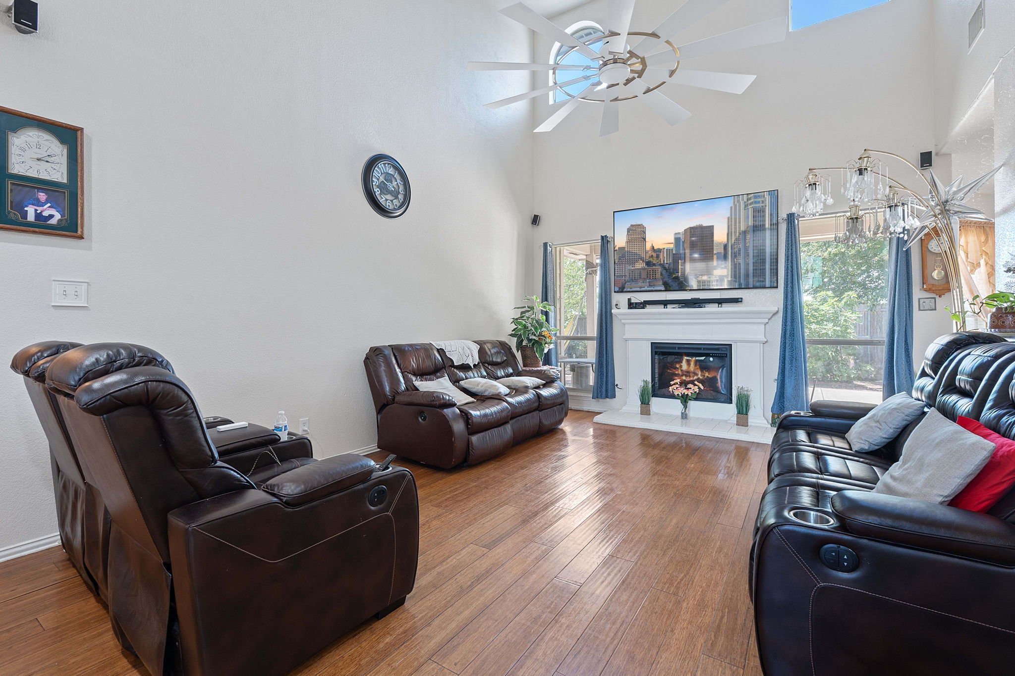 6-web-or-mls-DSC06297-min.jpg
