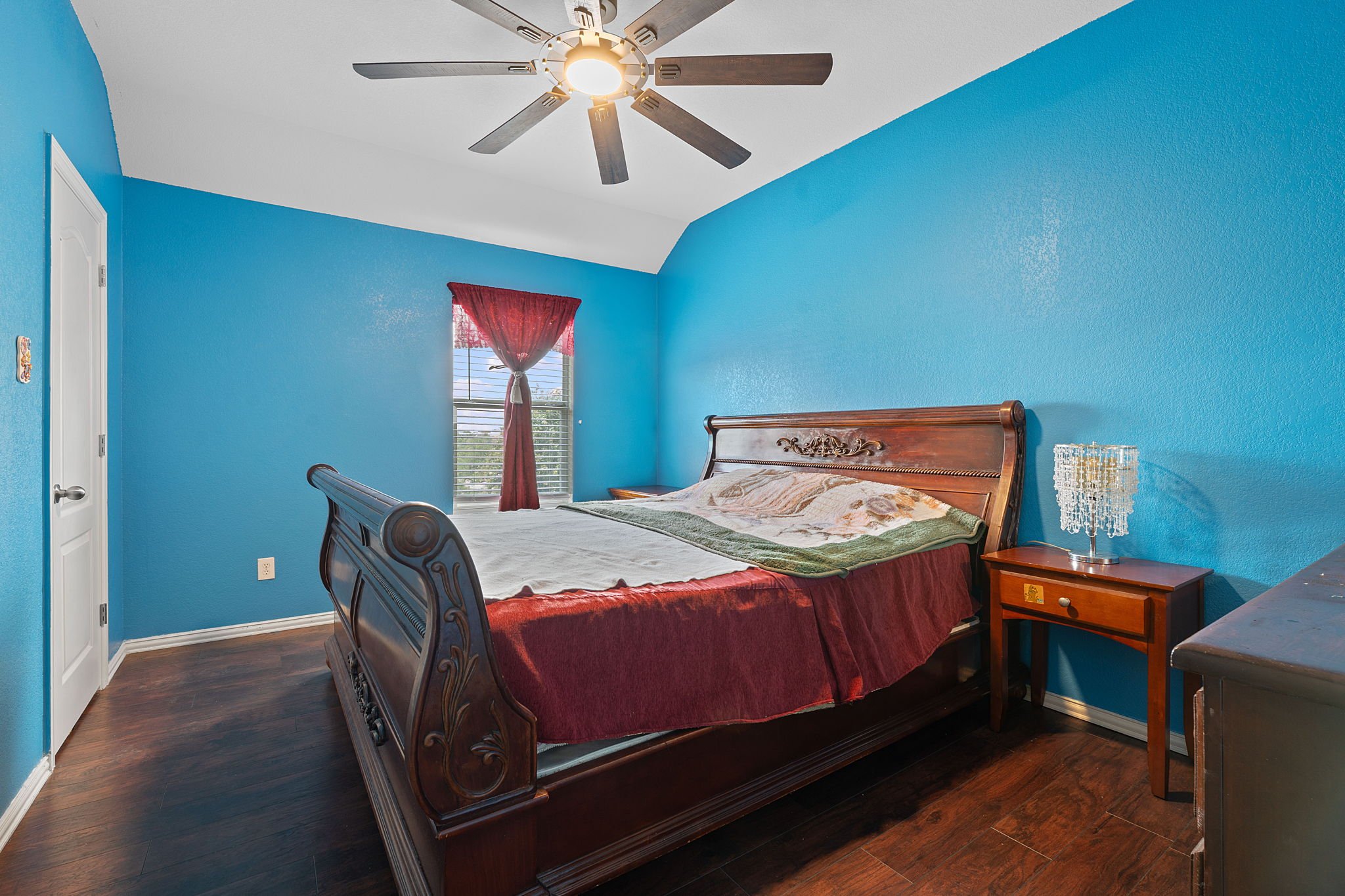 24-web-or-mls-DSC06240-min.jpg