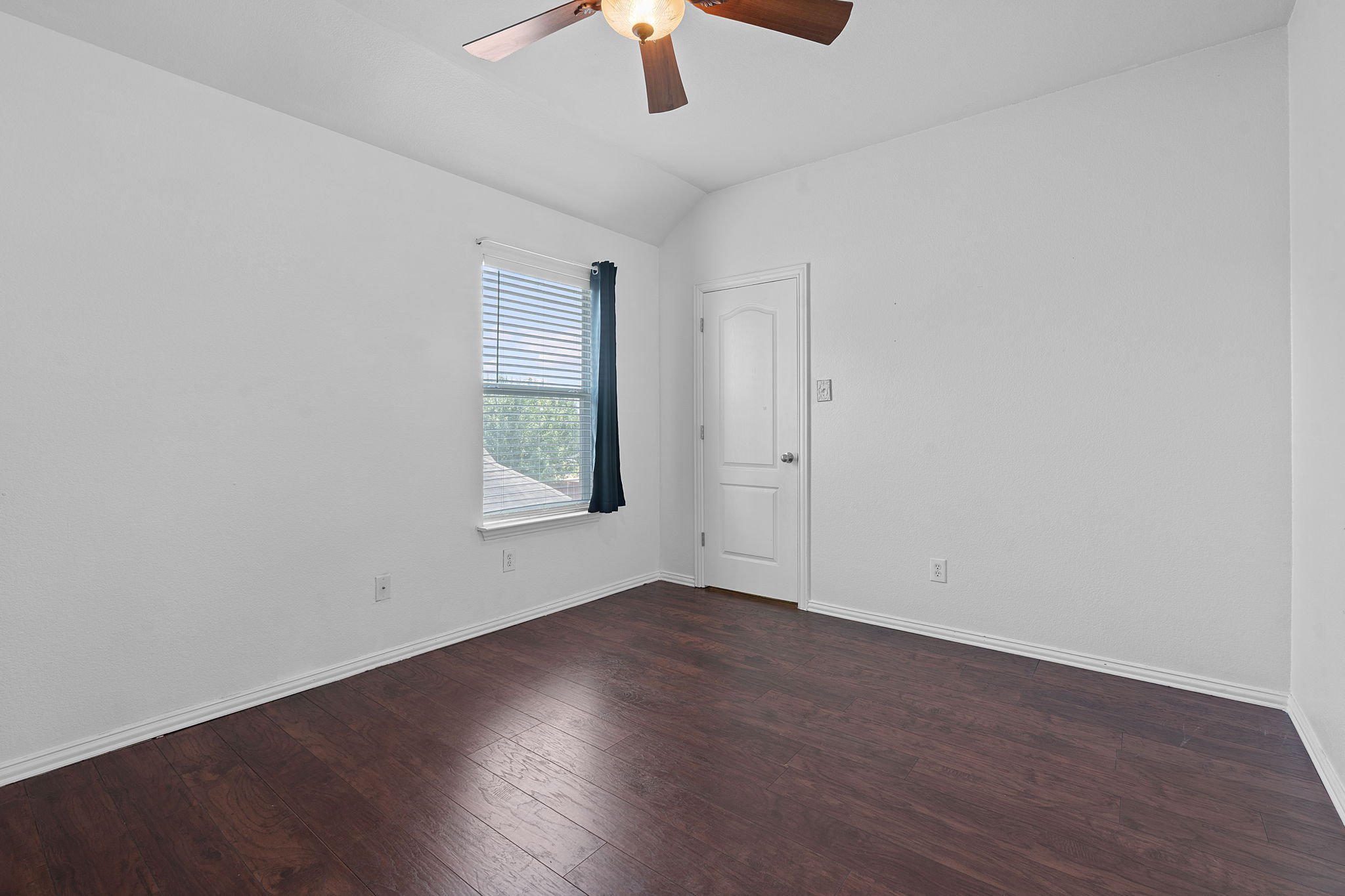 26-web-or-mls-DSC06246-min.jpg