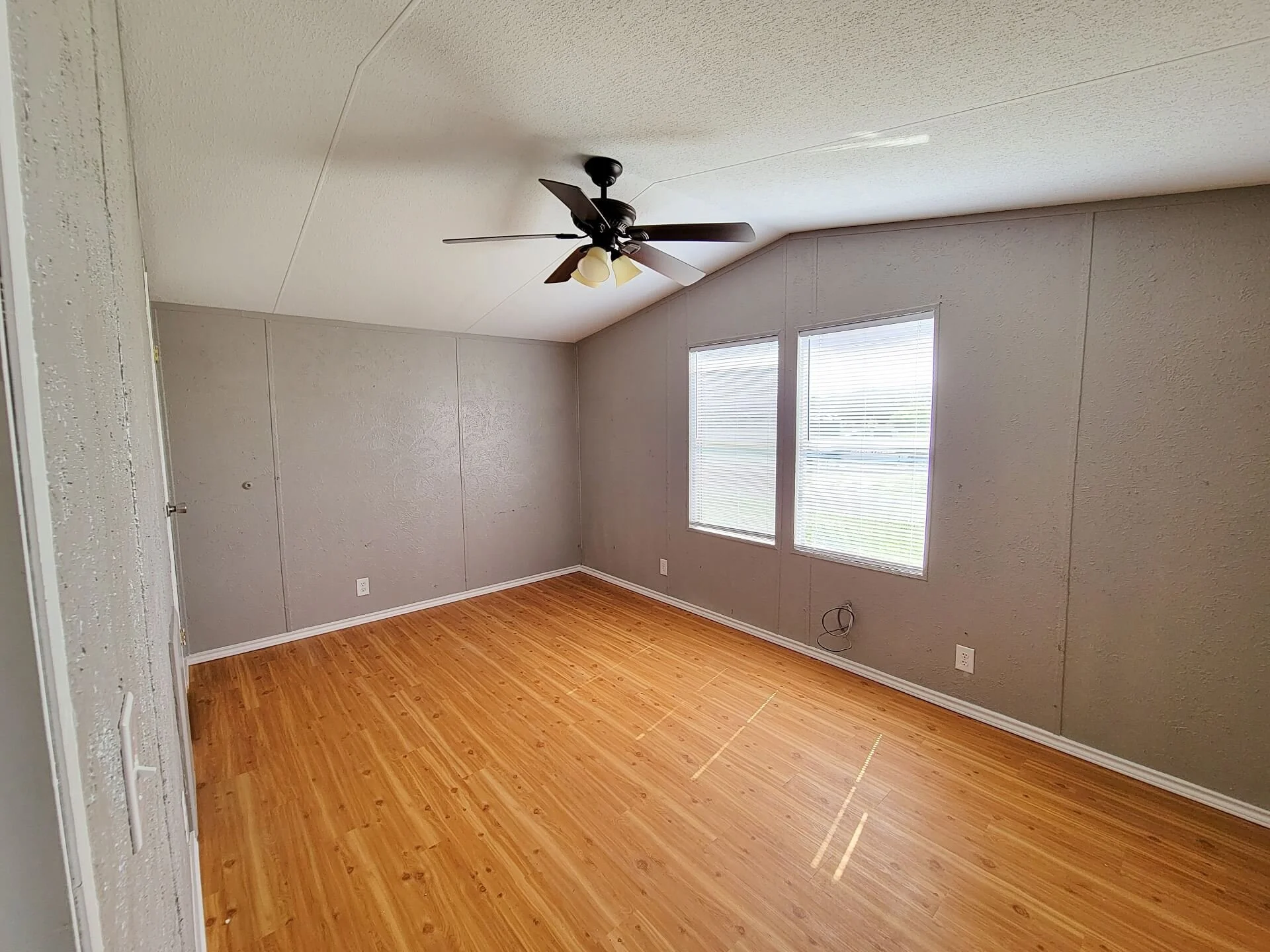 Bedroom 2-min.jpeg