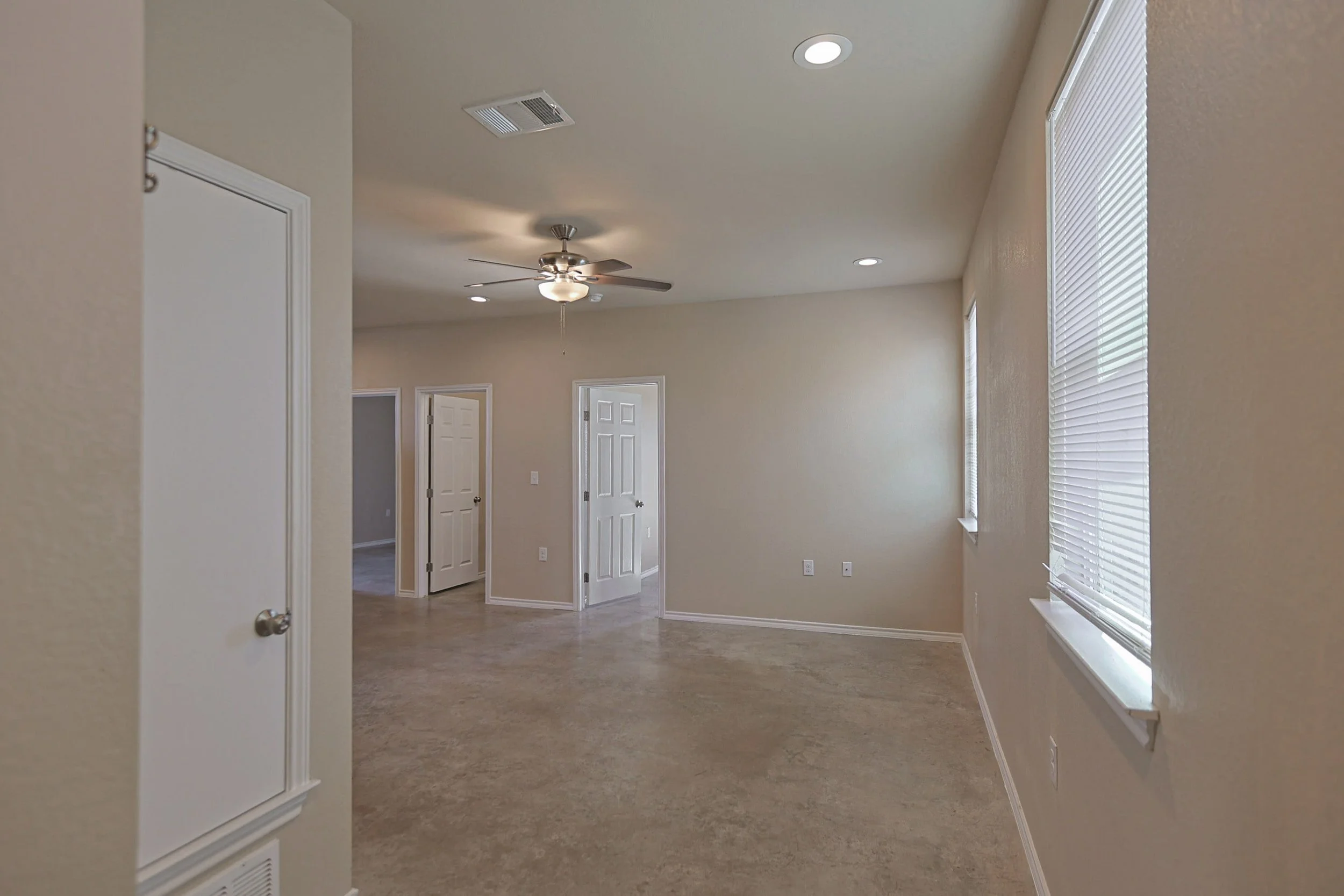 1300 Hauseman Dr Lockhart (15).jpg