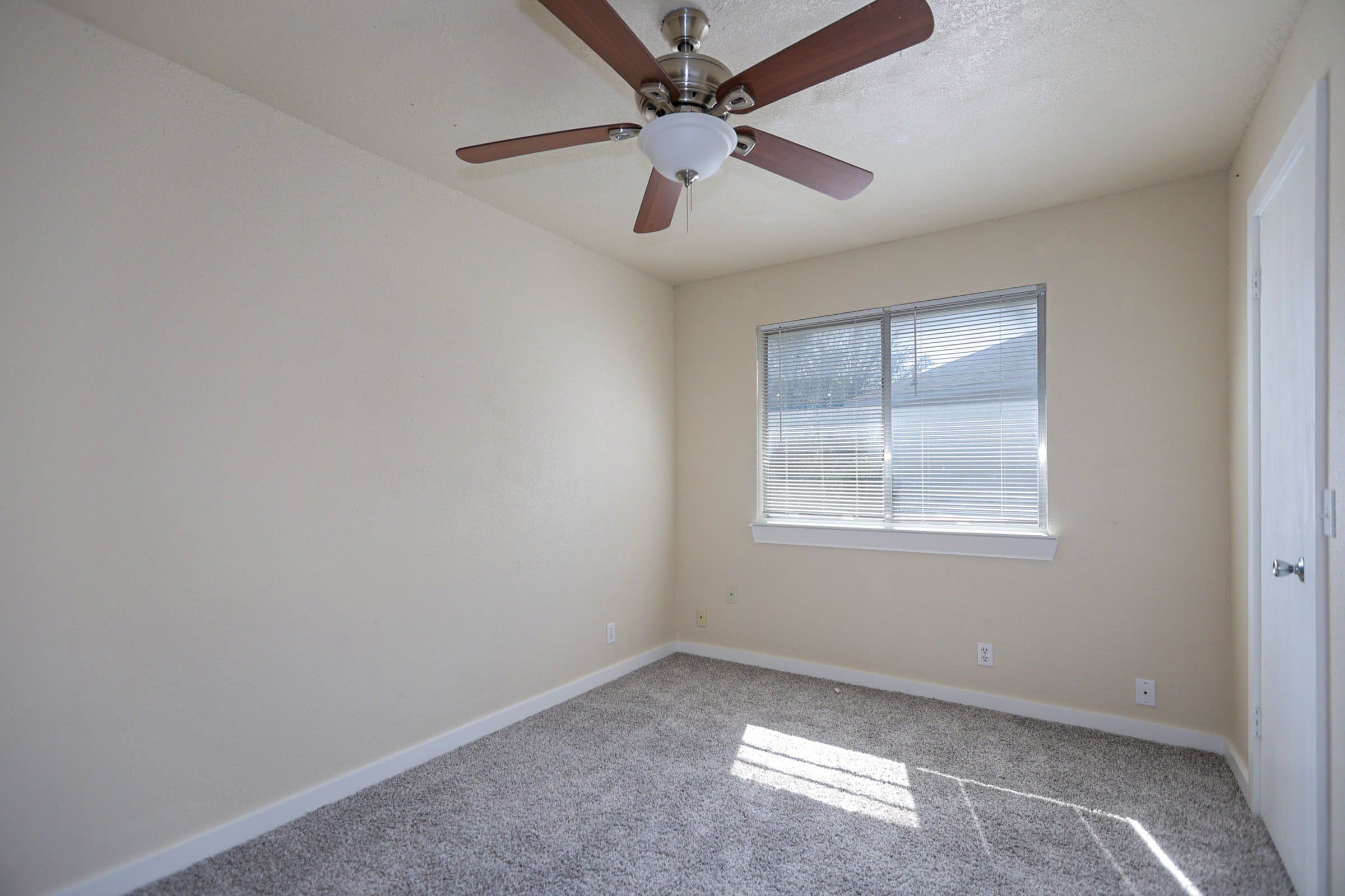 20805 Trotters Ln (51).jpg