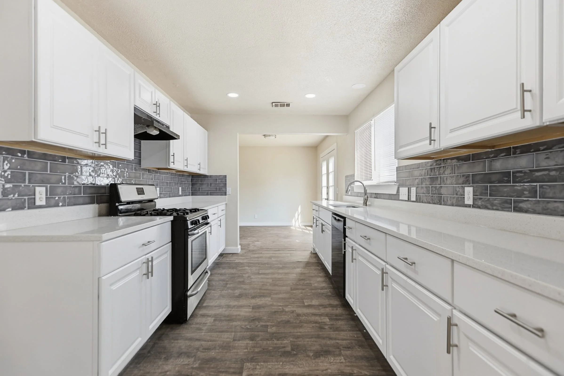 20805 Trotters Ln (40).jpg