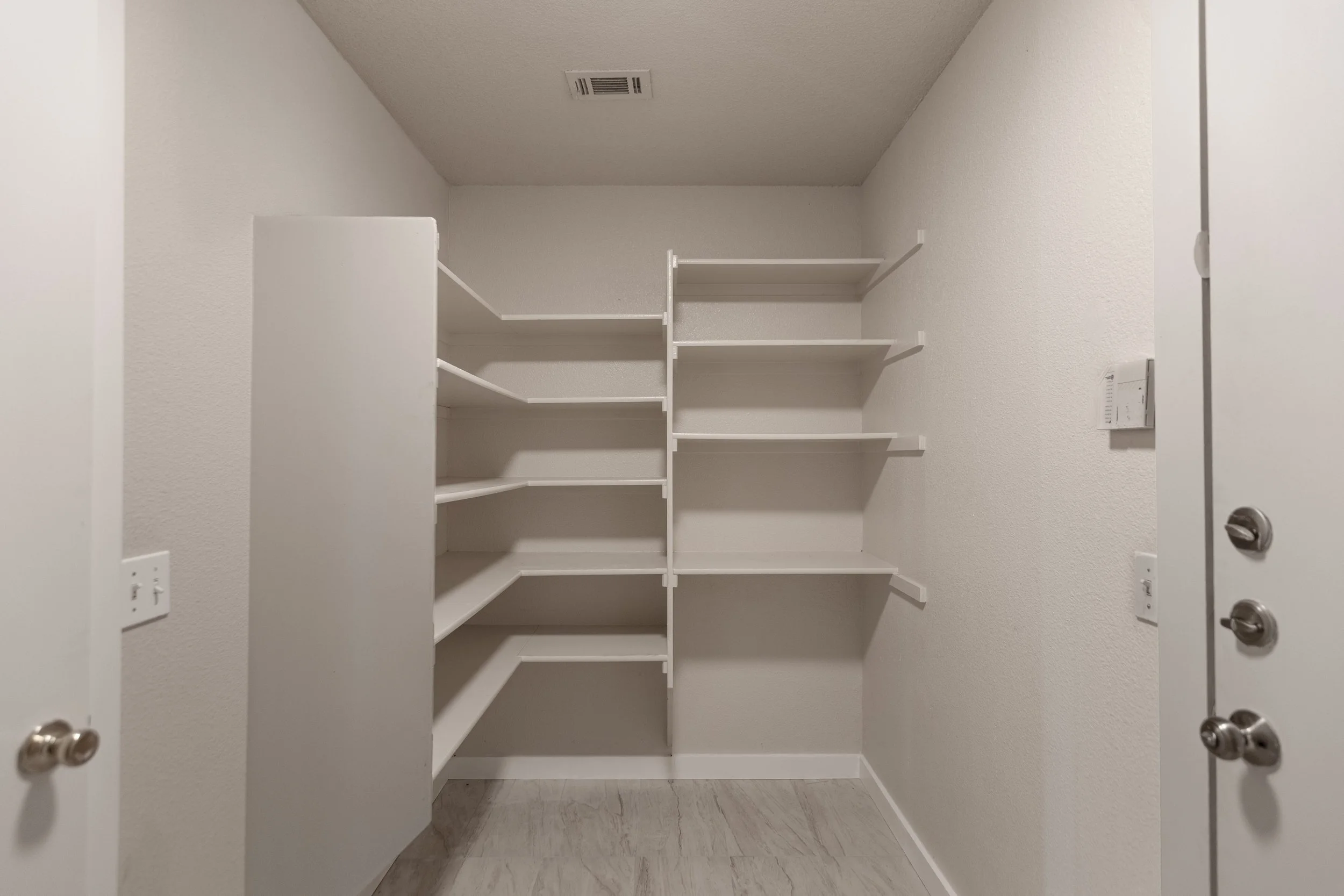 20805 Trotters Ln (37).jpg