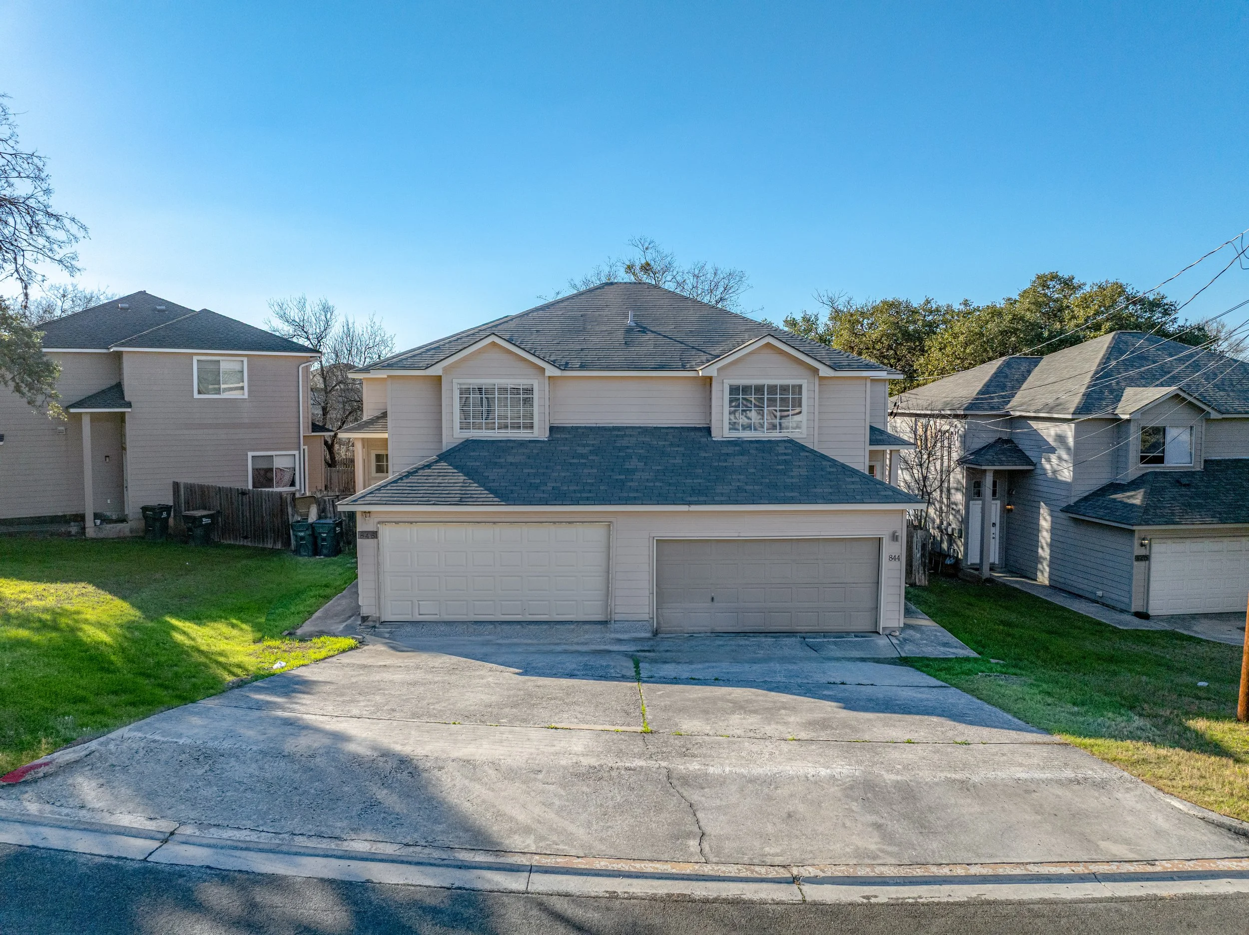 844-846 Sagewood (4).jpg