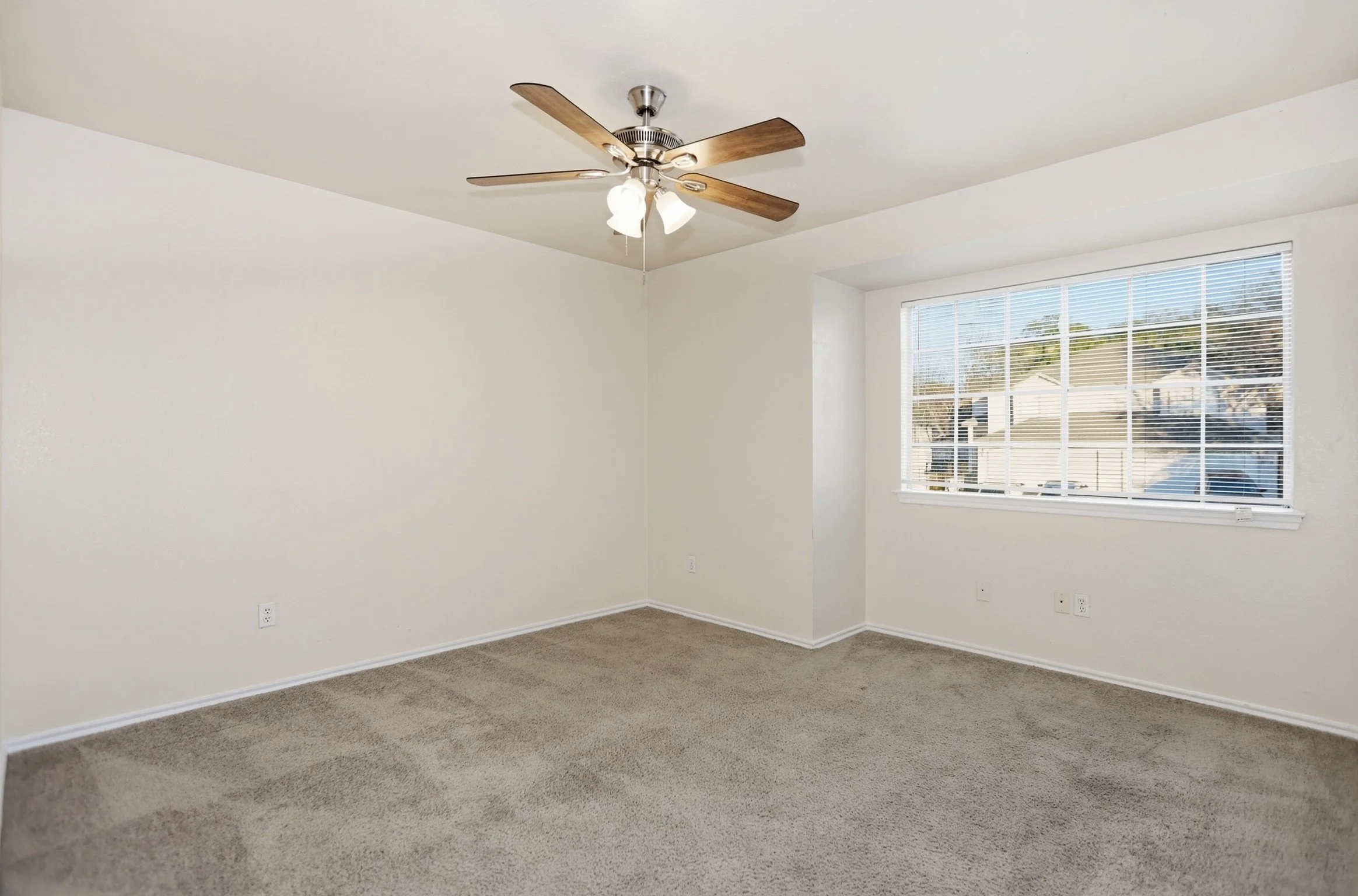 844 Sagewood Tr (6).jpg