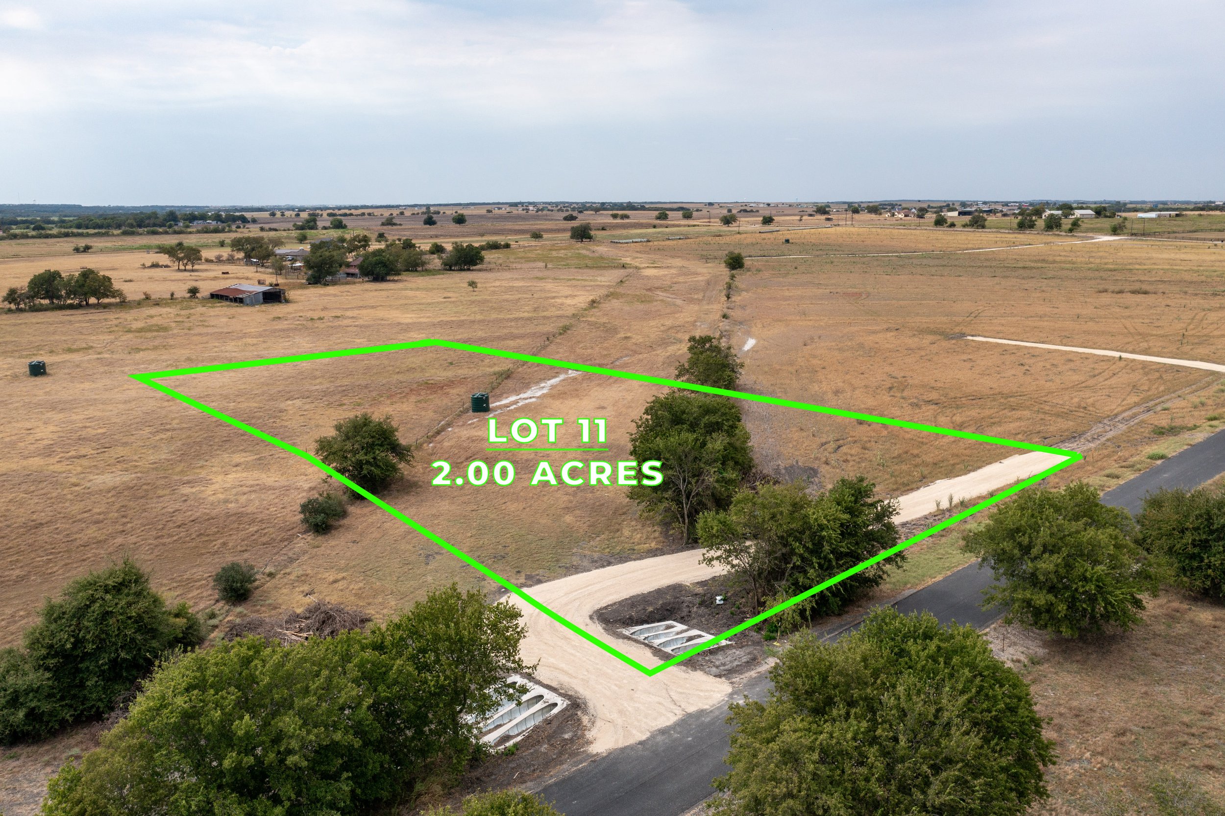 LOT 11.jpg
