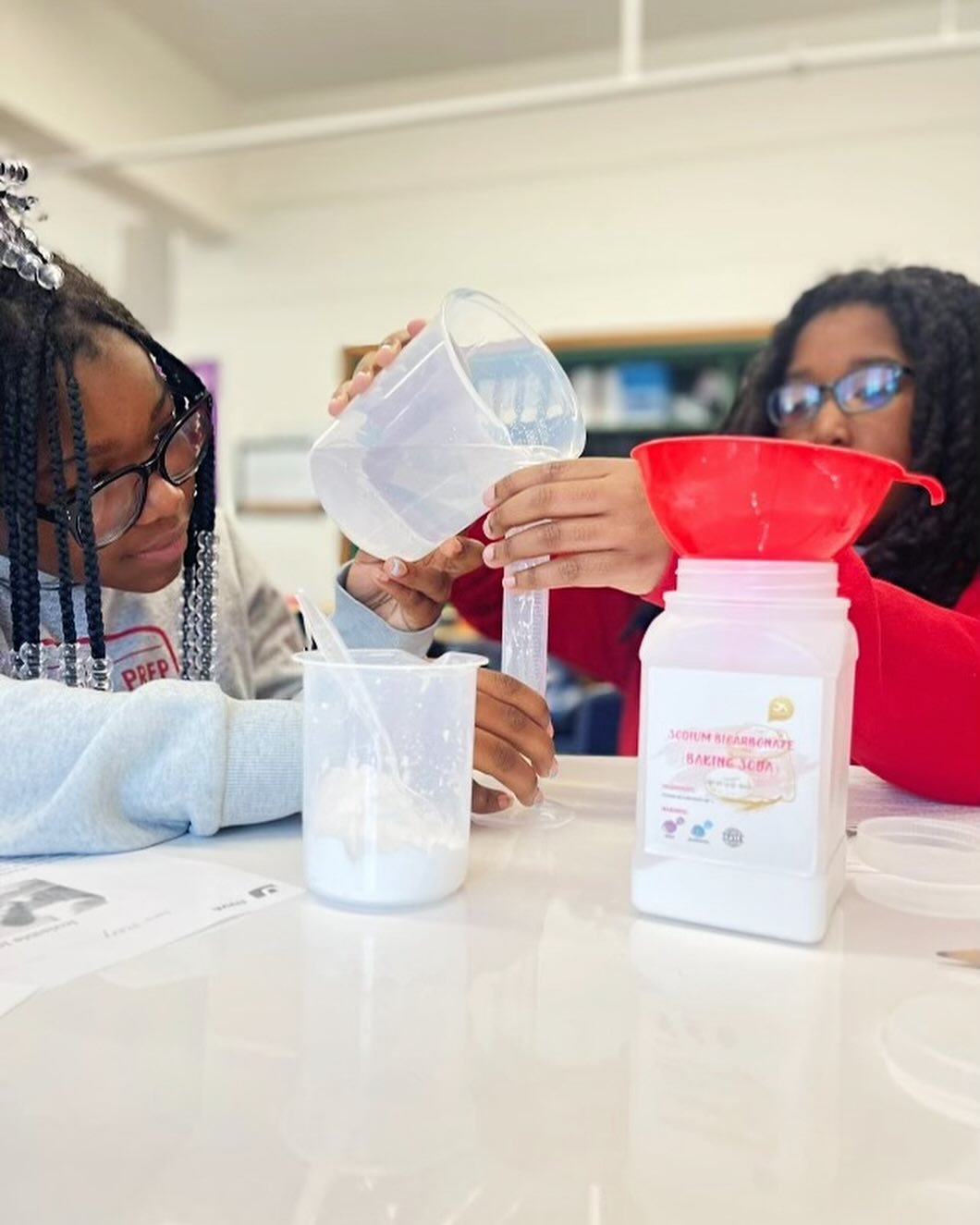 6th grade is having a 🧪SCIENCE FAIR 🔬!!!!

They have been working SO hard researching &amp; working their way through the scientific method and are ready to execute their experiments! BUT we need YOUR help getting materials to make their plans come