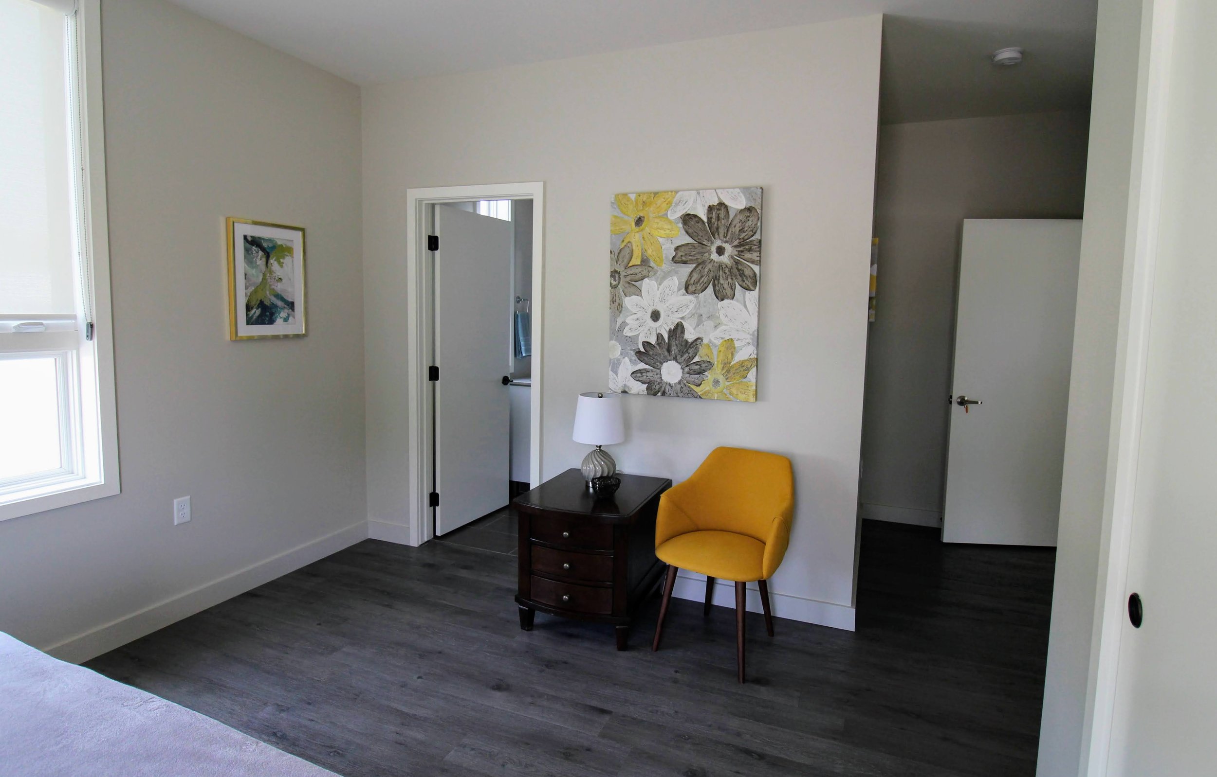 bright-private-room-2.jpg