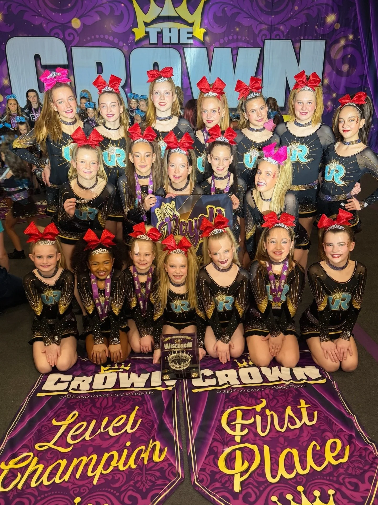 𝑻𝒉𝒆 𝒒𝒖𝒆𝒆𝒏𝒔 𝒉𝒂𝒗𝒆 𝒃𝒆𝒆𝒏 𝒄𝒓𝒐𝒘𝒏𝒆𝒅👑
We had an amazing day with @5678royalevents at Crown Championship! So many amazing routines, memories made, and true display of what it means to be Better Together! Our athletes blew us away toda