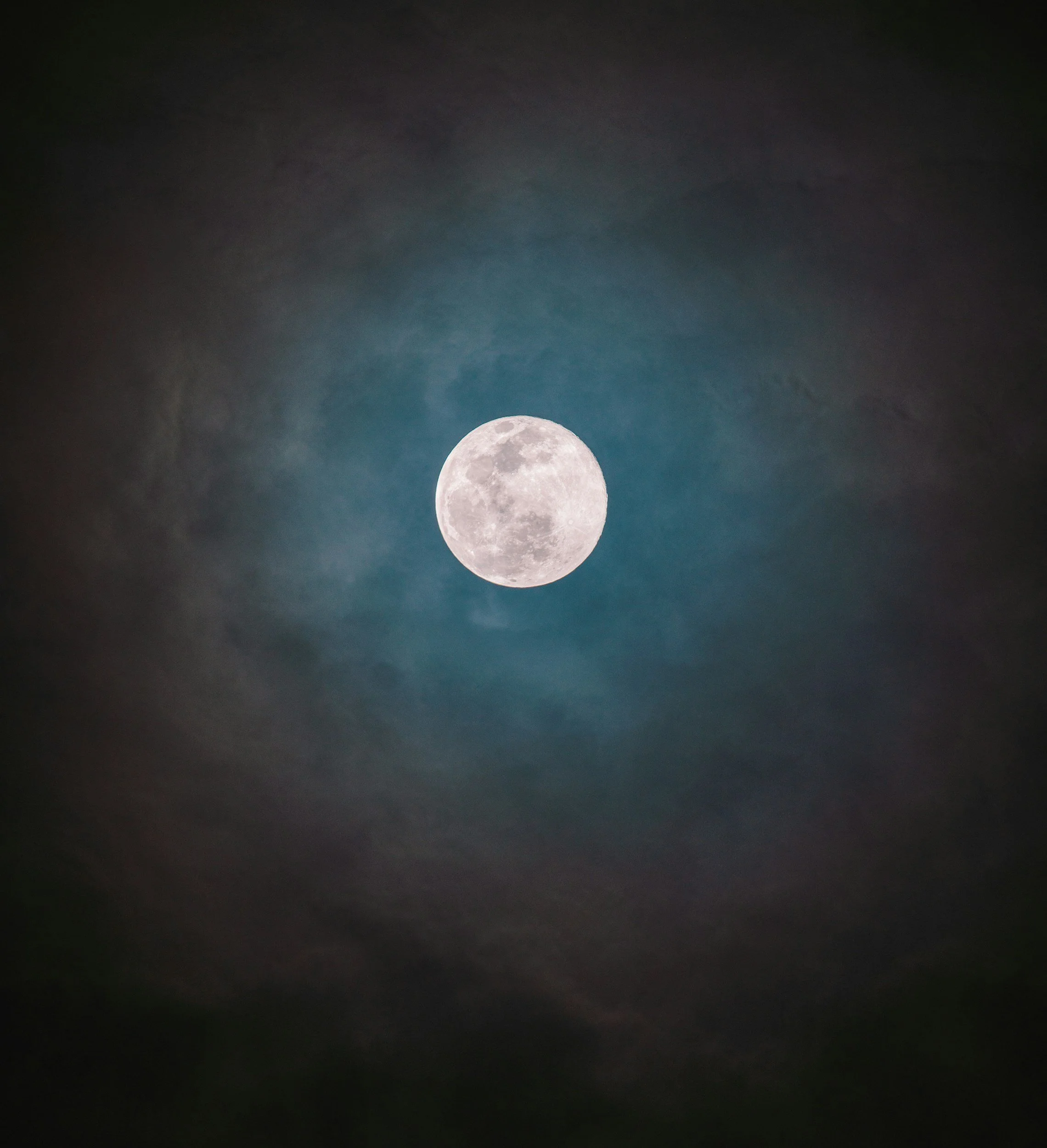 Full Moon Circle