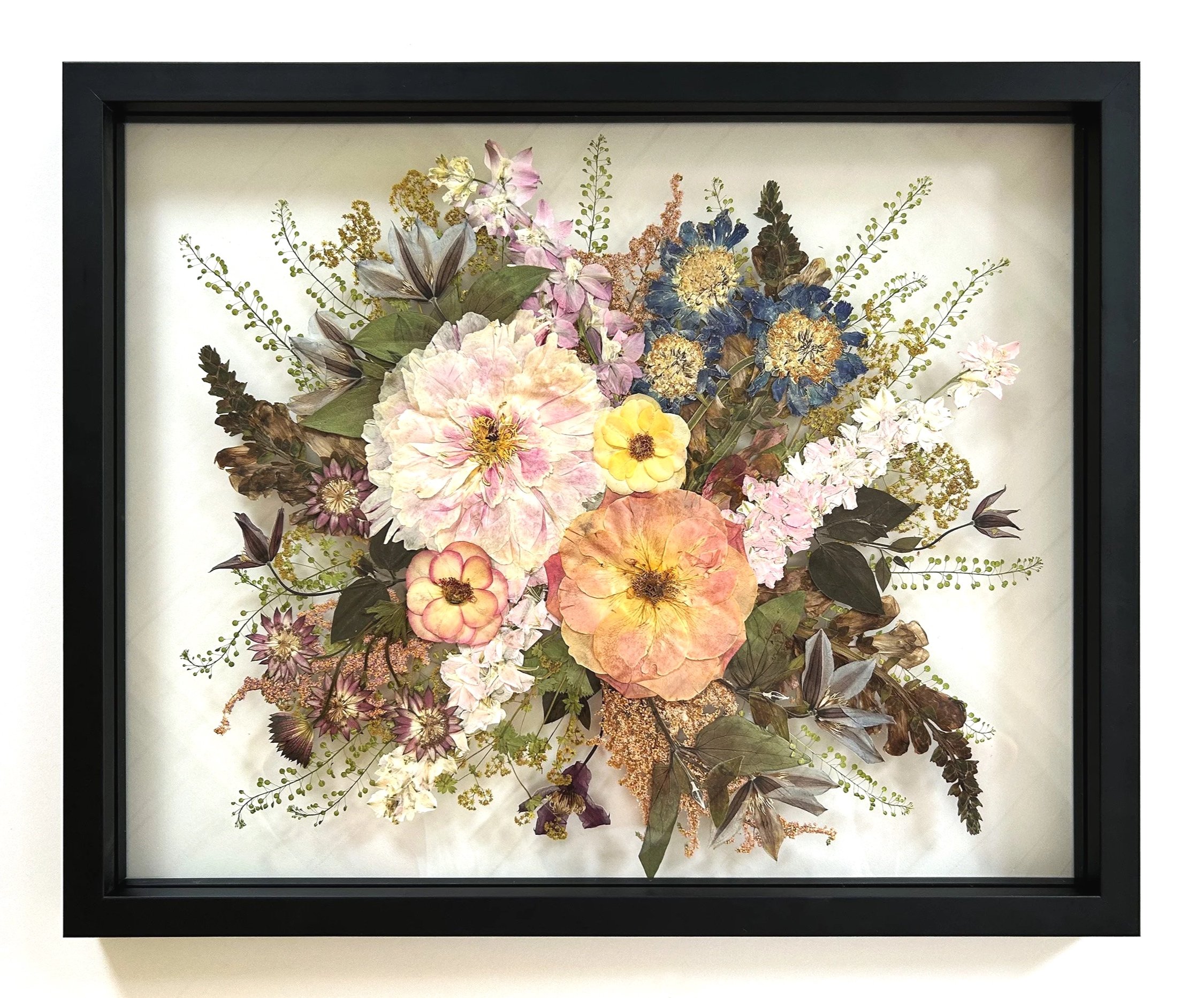 40 x 50cm floating frame