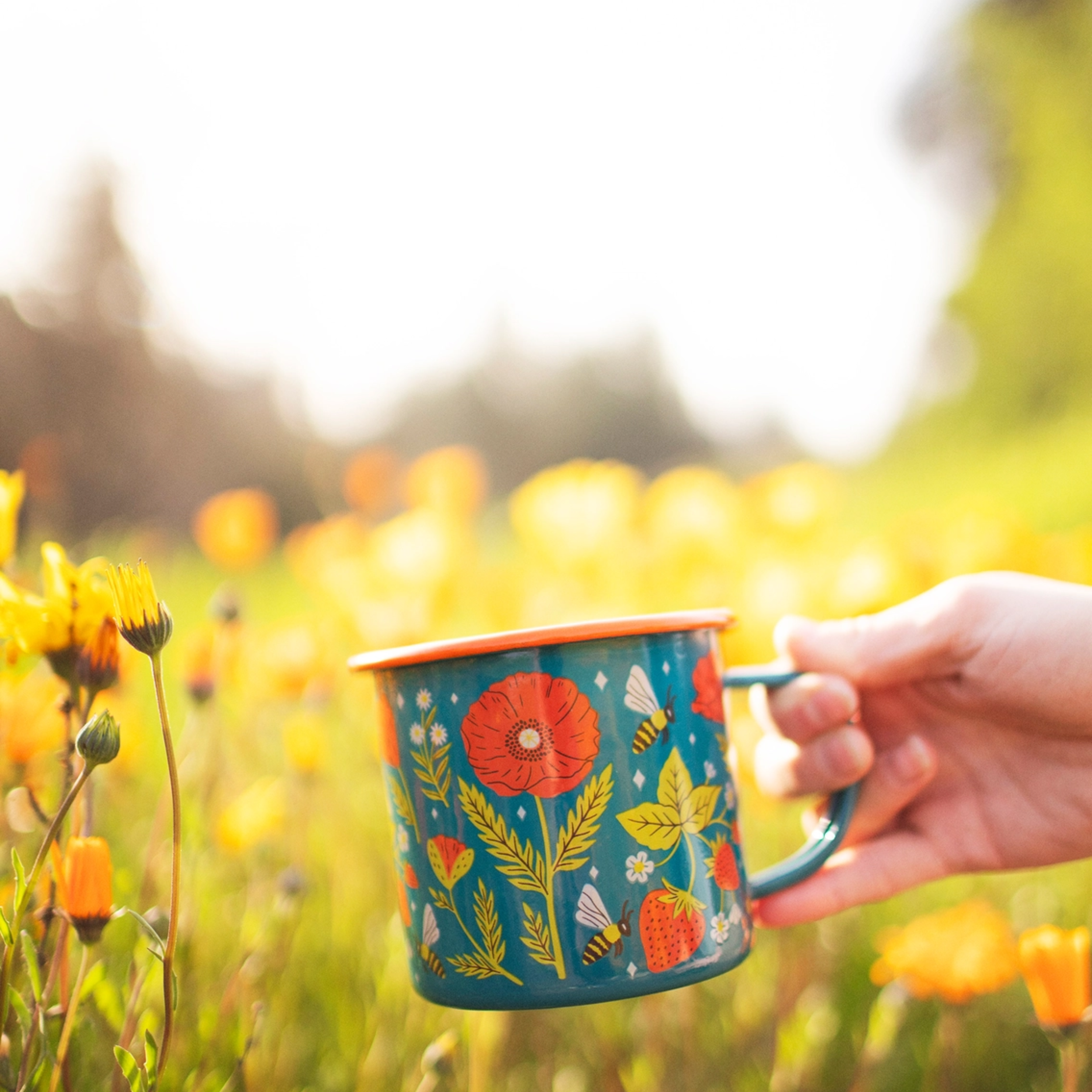 Trek Light Bloom Mug.png