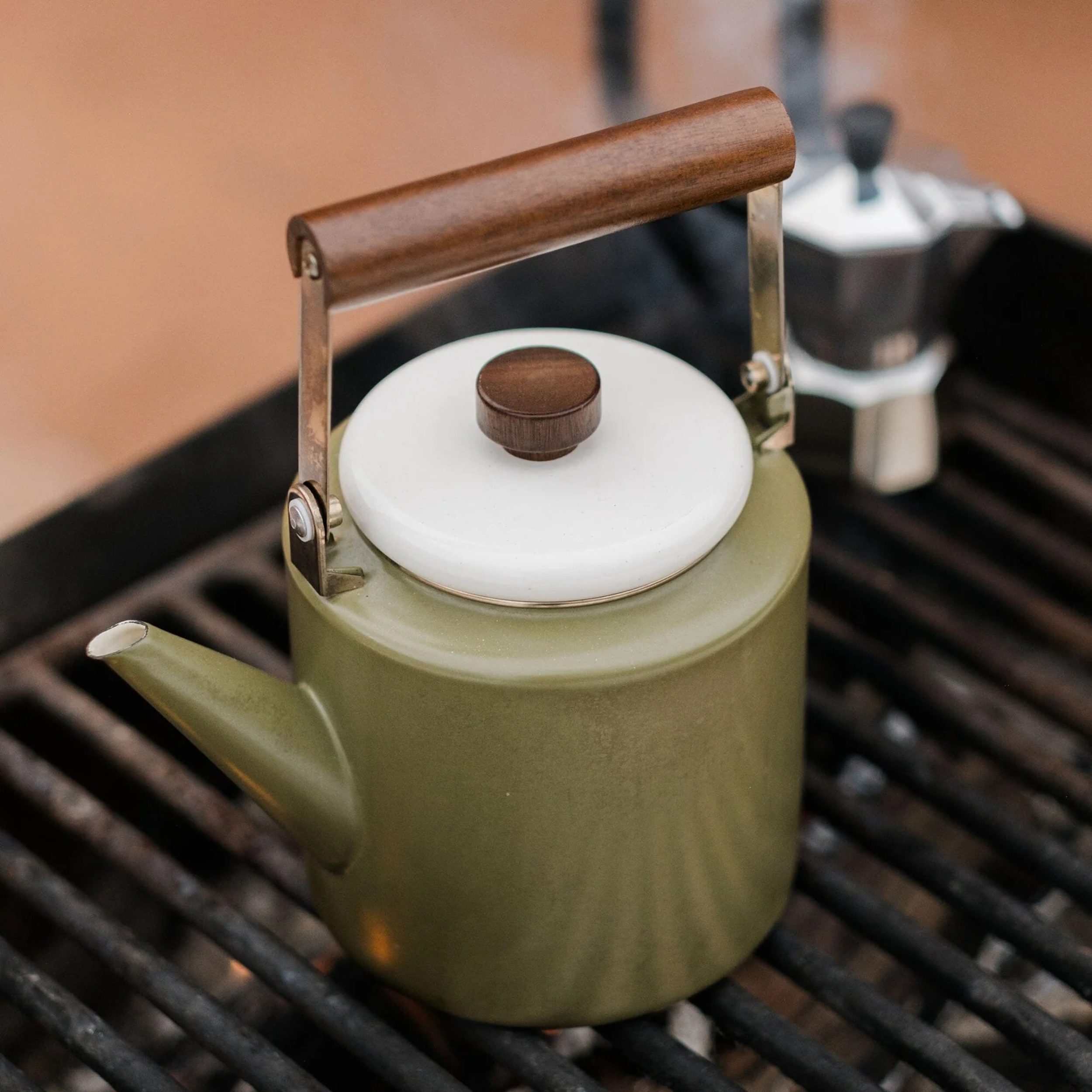 Barebones Kettle.png
