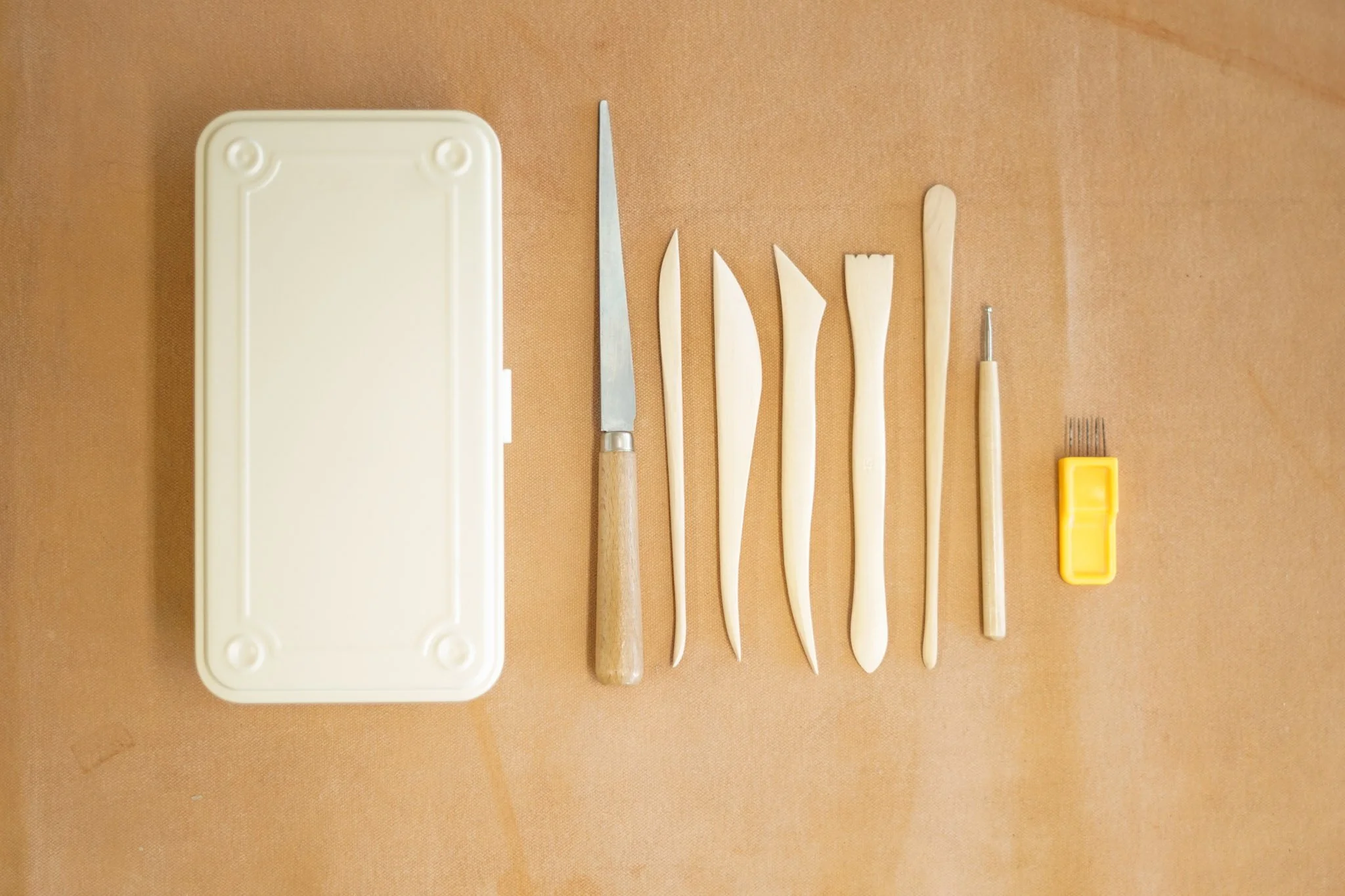 3-Toolbox-handbuilding-white.jpg