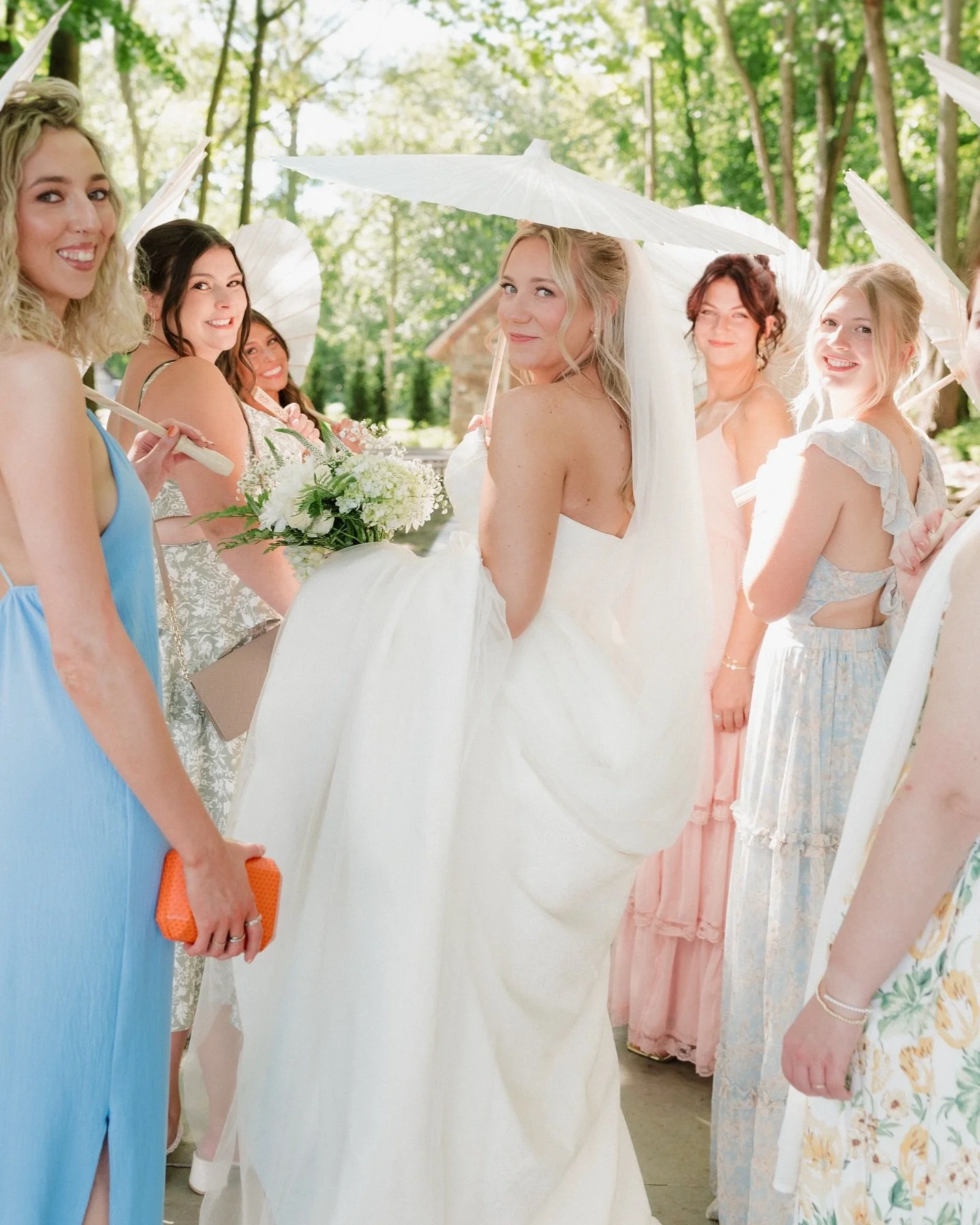 A glimpse into Tori &amp; Alex&rsquo;s beautiful wedding 🍾

Venue: @tudorhouseatmasonscove