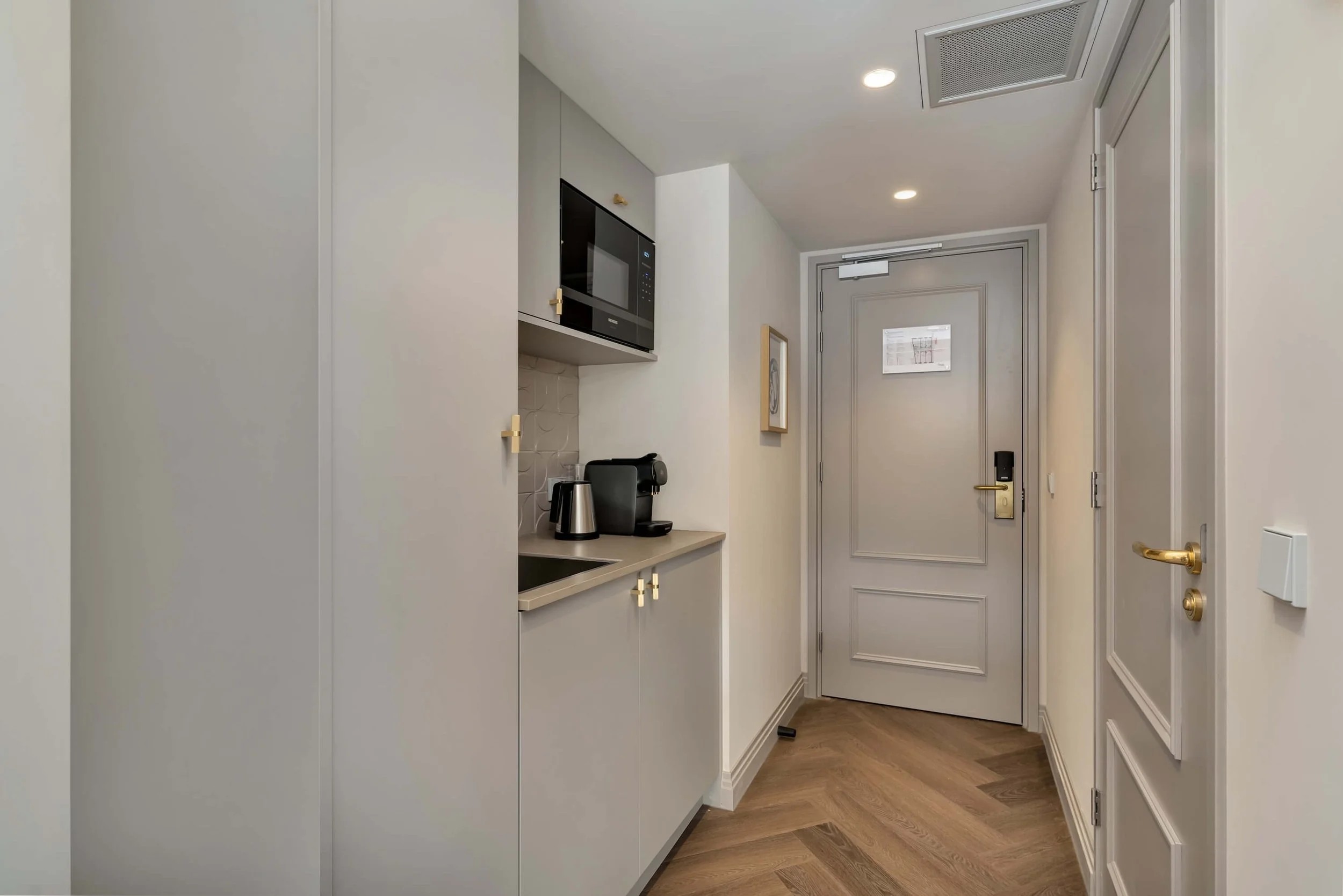 Hotel Kobalt - Den Haag - Kamer 45 - 4.jpg