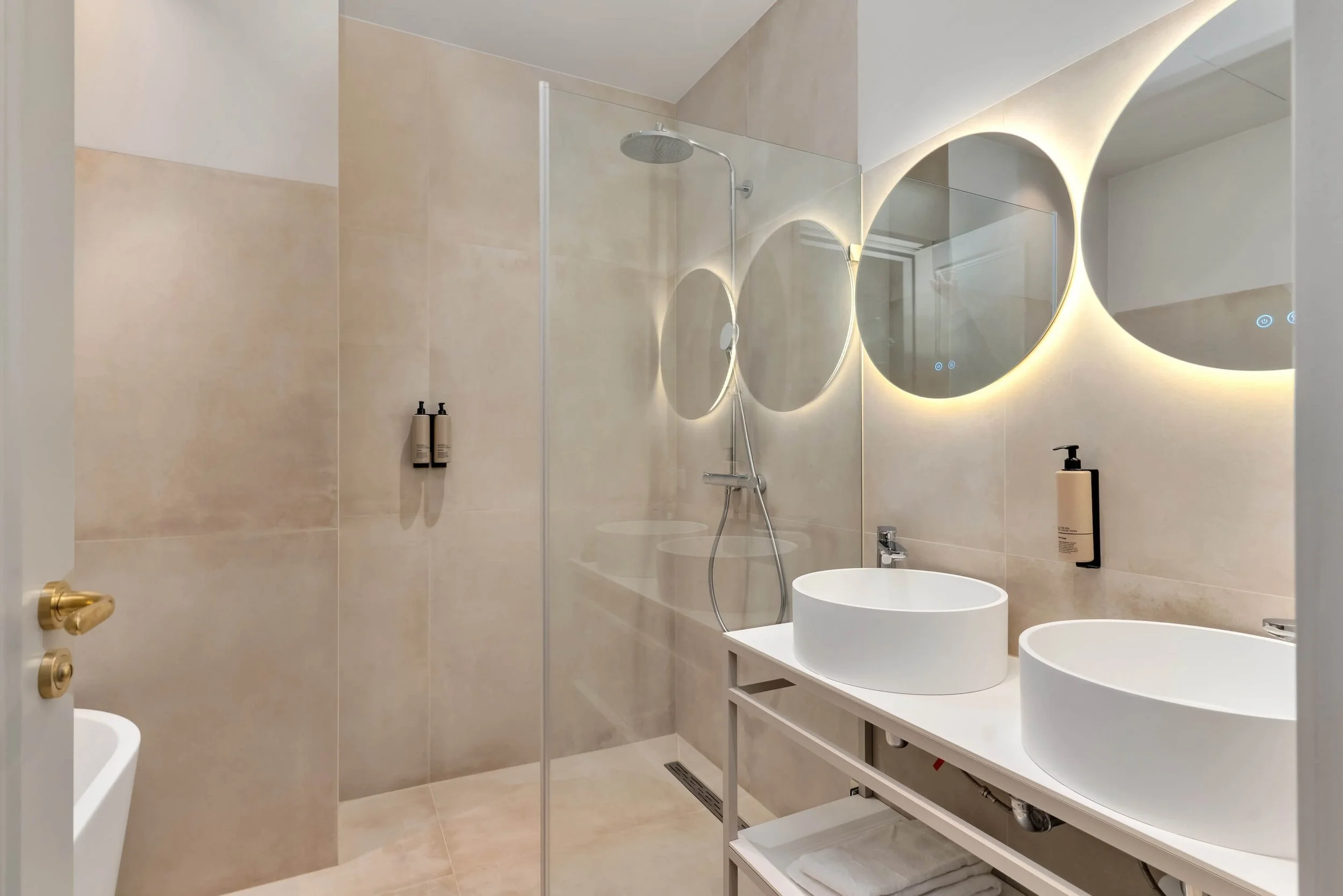 Hotel Kobalt - The Hague - apartment_11.jpg