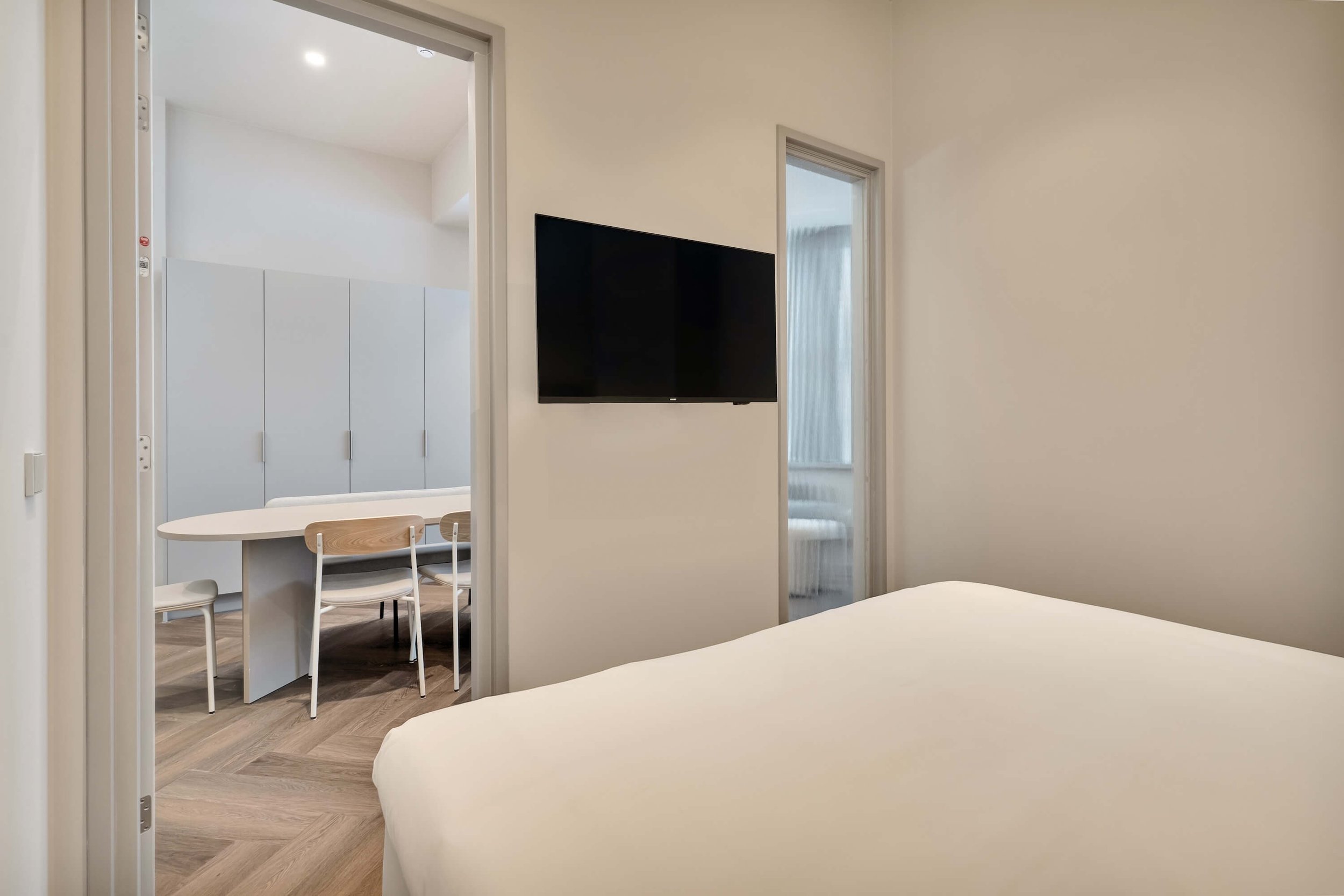 Hotel Kobalt - The Hague - apartment_03.jpg