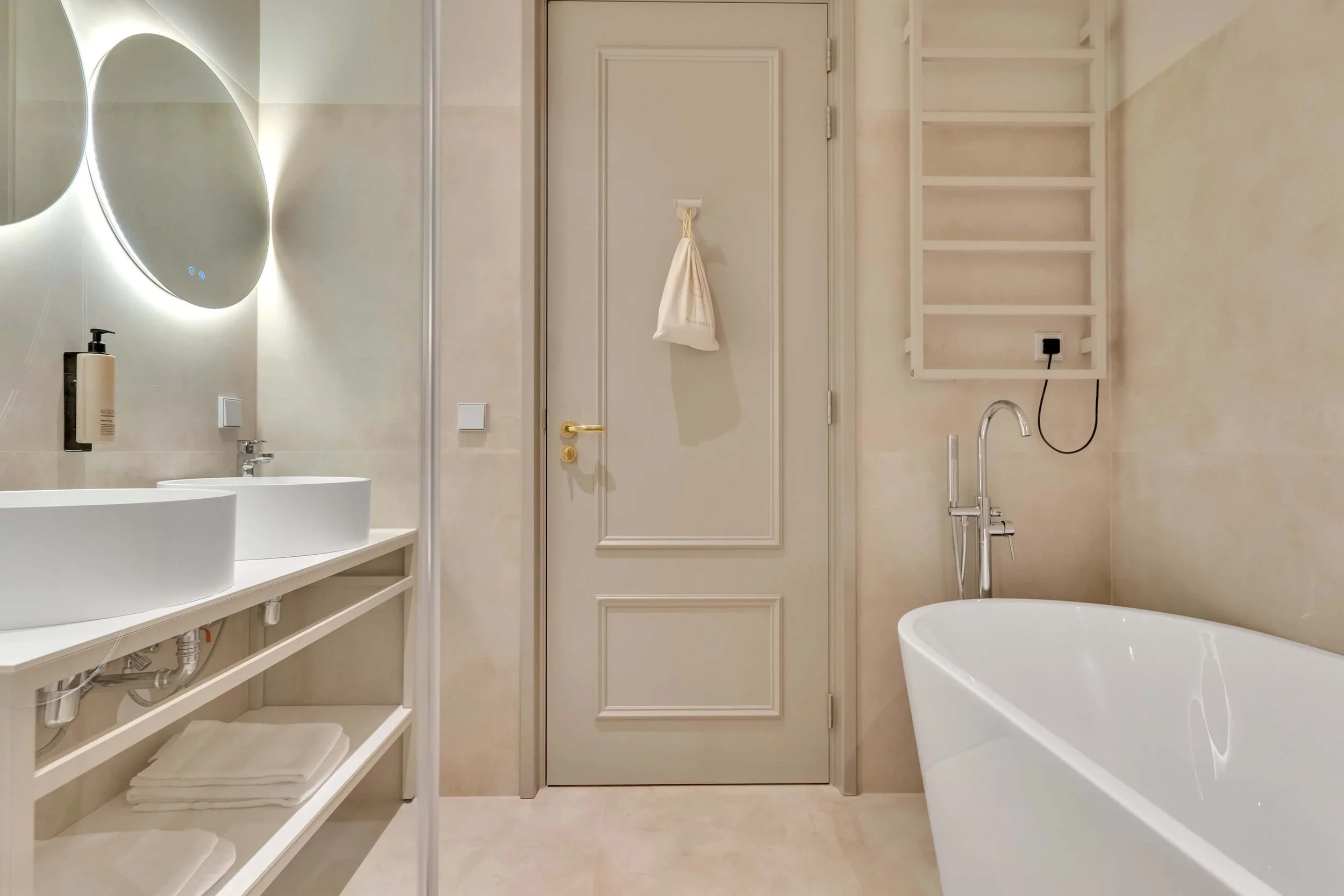 Hotel Kobalt - The Hague - apartment_15.jpg