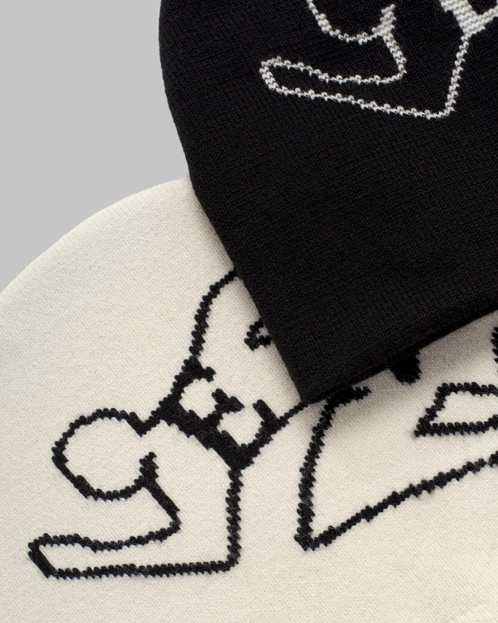 05_ENG_Beanie_Detail 1.jpg