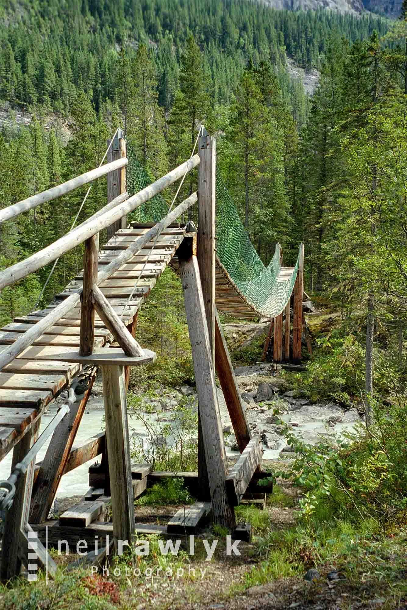 The swinging wooden bridge to whitehorn campground