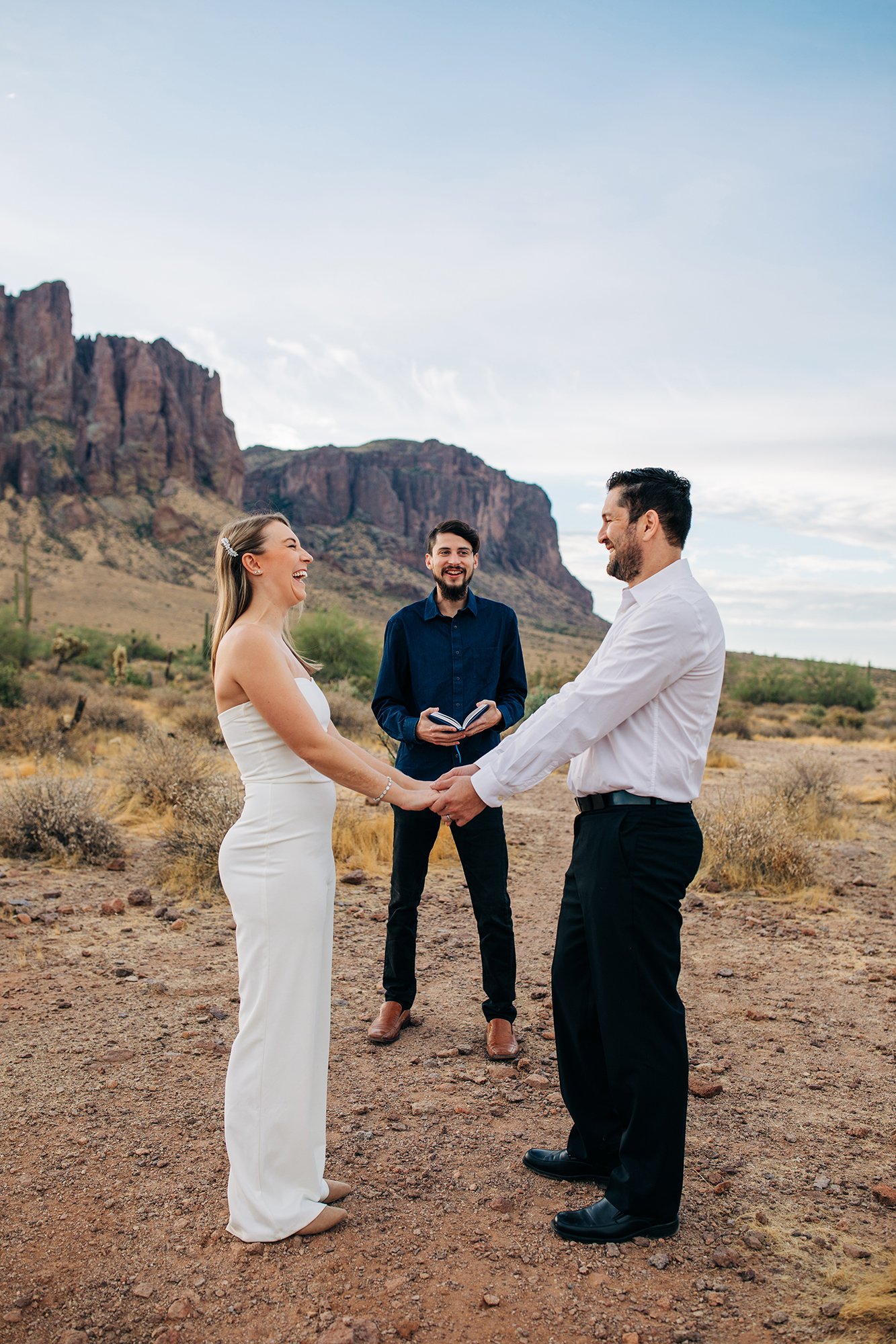 the-joys-of-a-morning-elopement-an-intimate-wedding-in-the-arizona-desert-10.jpg