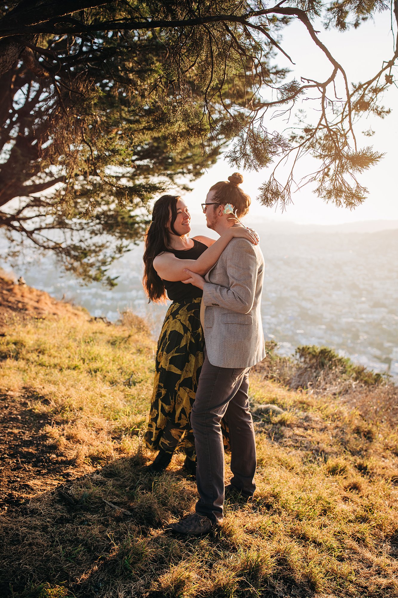 twin-peaks-san-francisco-engagement-session-31.jpg