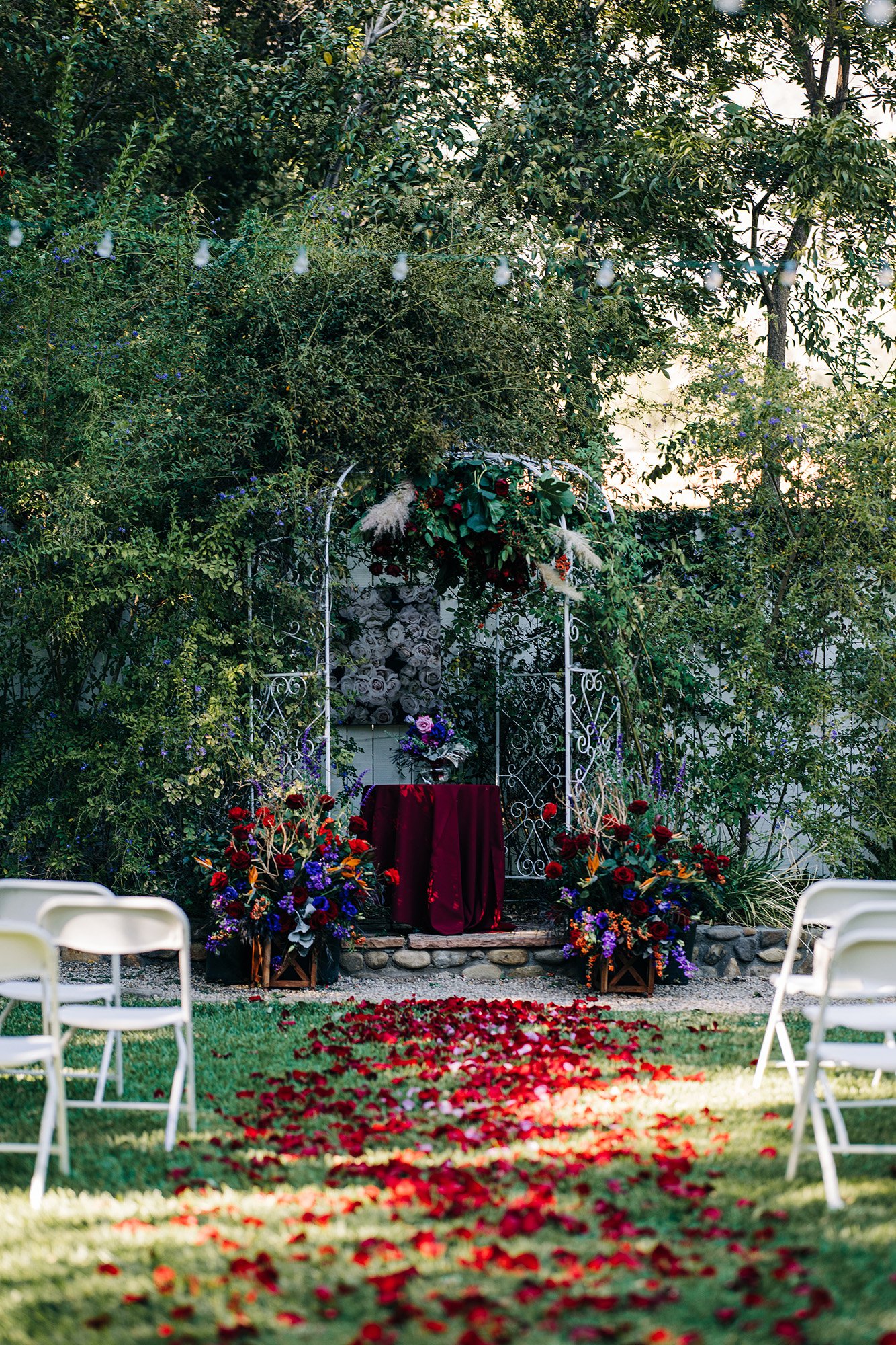 bold-colorful-intimate-garden-wedding-14.jpg