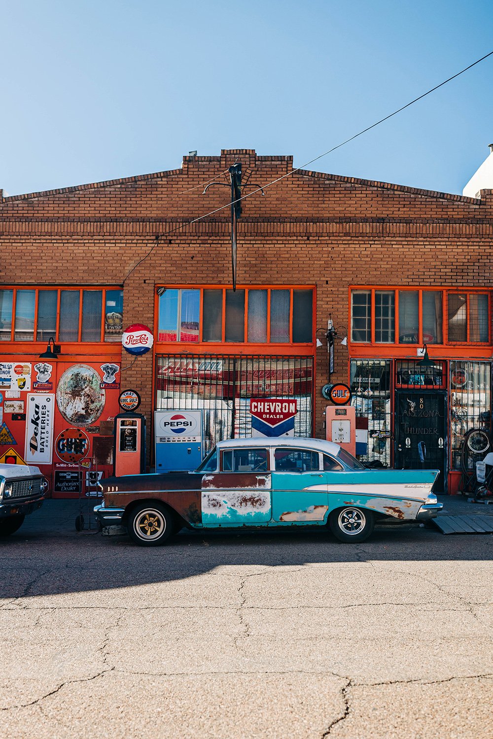 Retro cars line the streets of a historical area in Bisbee, Arizona.