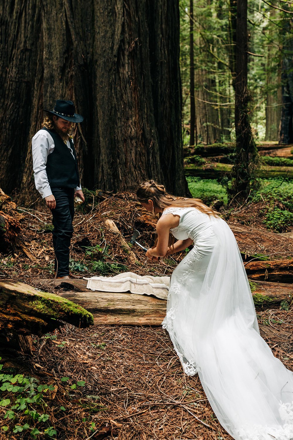 humboldt-redwoods-elopement-28.jpg