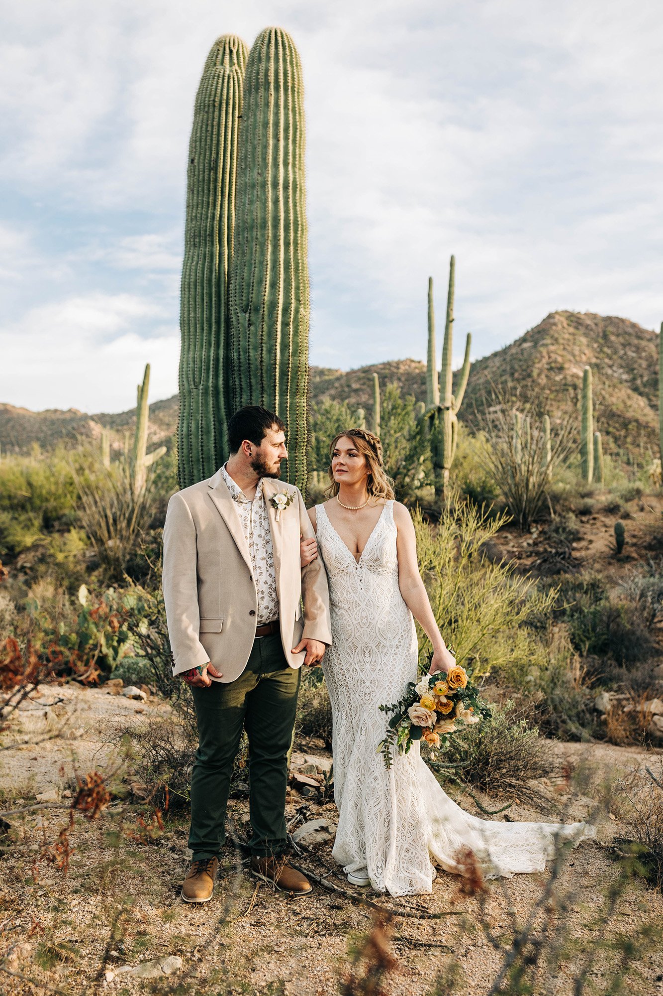 sunny-saguaro-national-park-elopement-37-.jpg