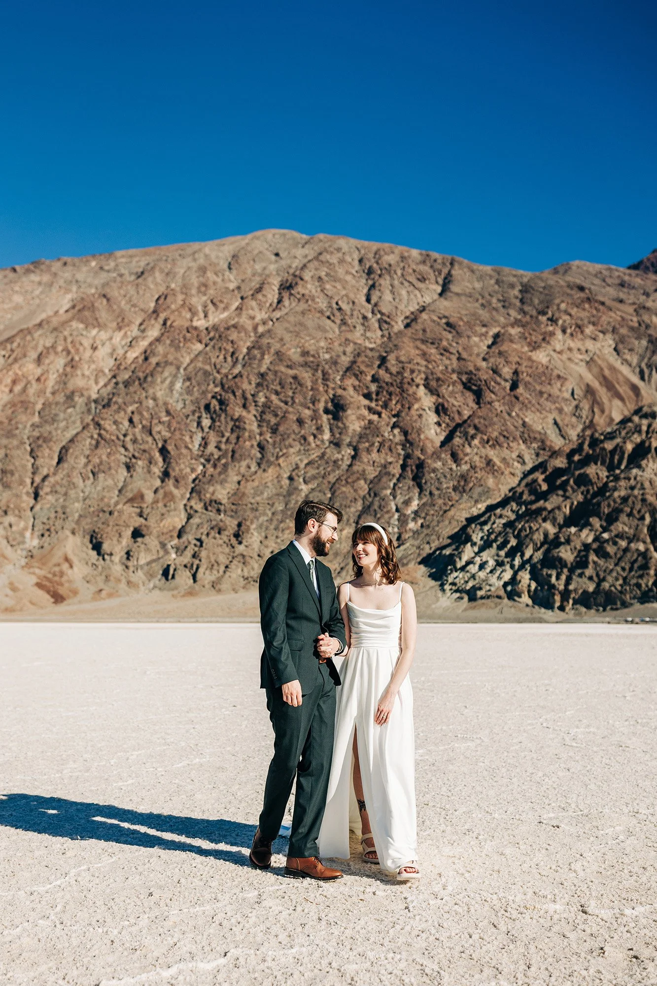 badwater-basin-elopement-death-valley-32.jpg