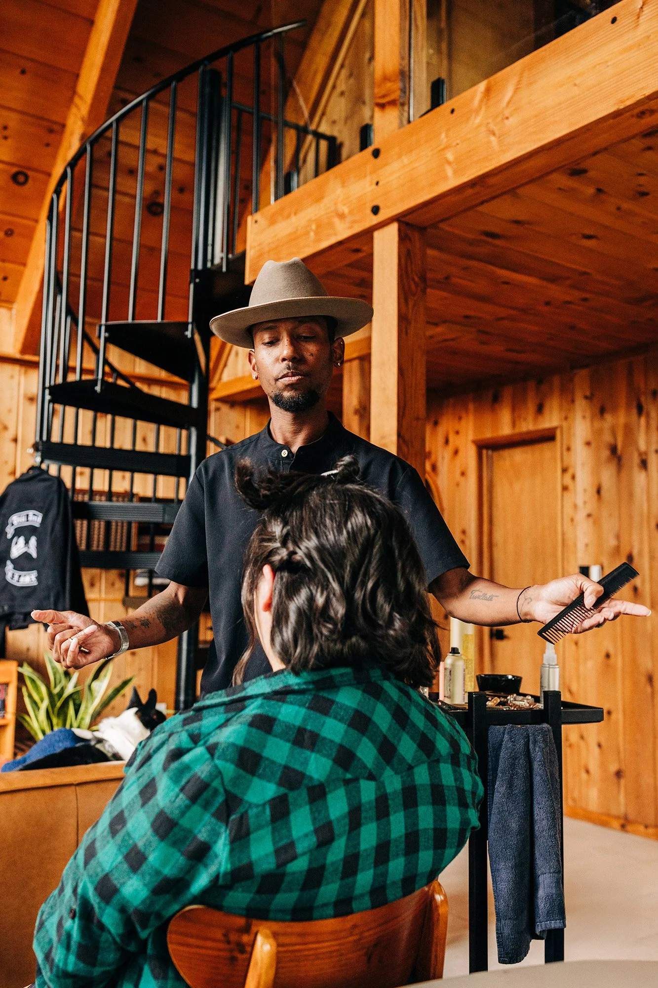 idyllwild-elopement-cabin-airbnb-20.jpg