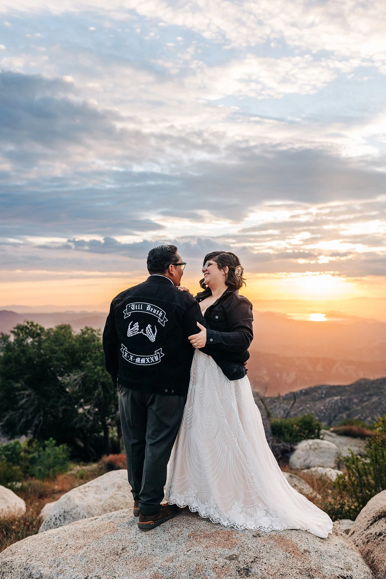 idyllwild-elopement-cabin-airbnb-104.jpg