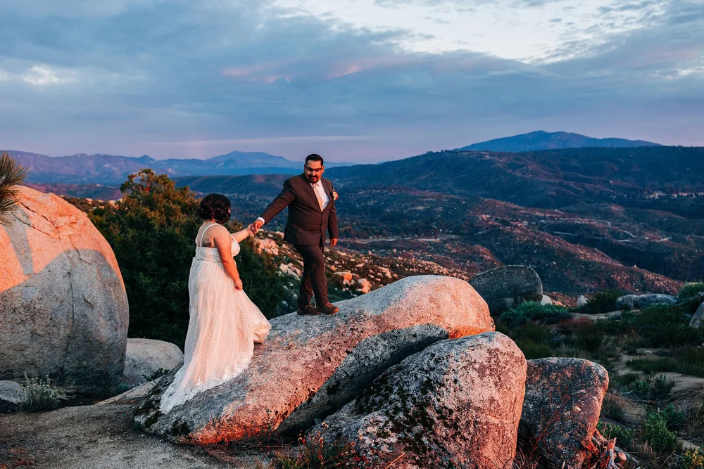 idyllwild-elopement-cabin-airbnb-116.jpg