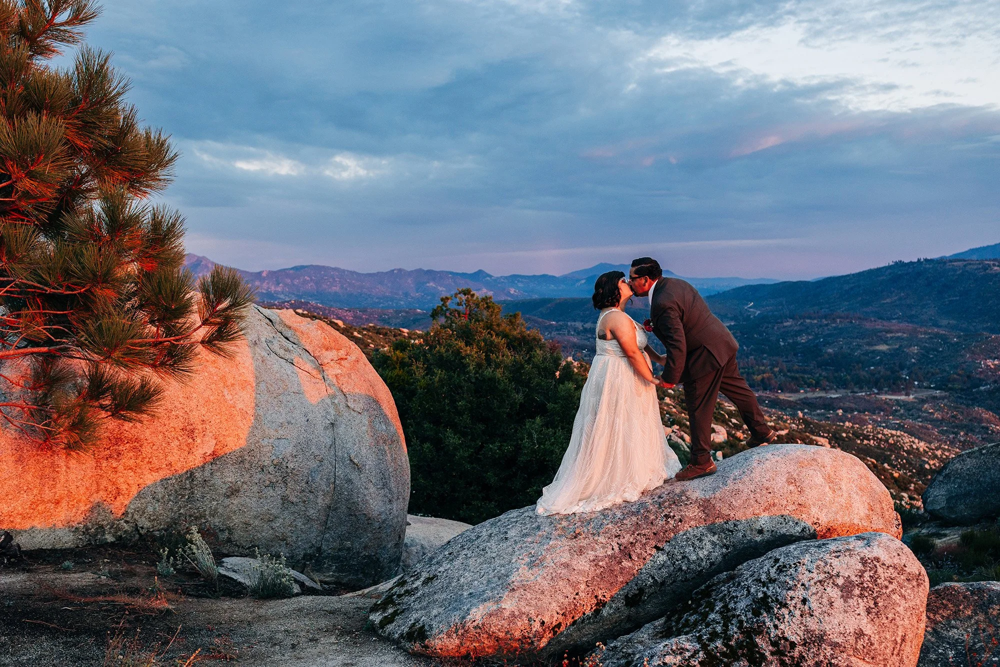 idyllwild-elopement-cabin-airbnb-118.jpg