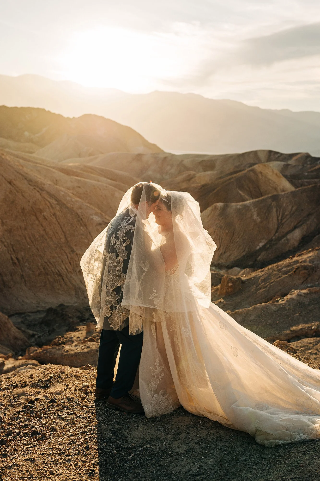 all-day-adventure-elopement-death-valley-42.jpg