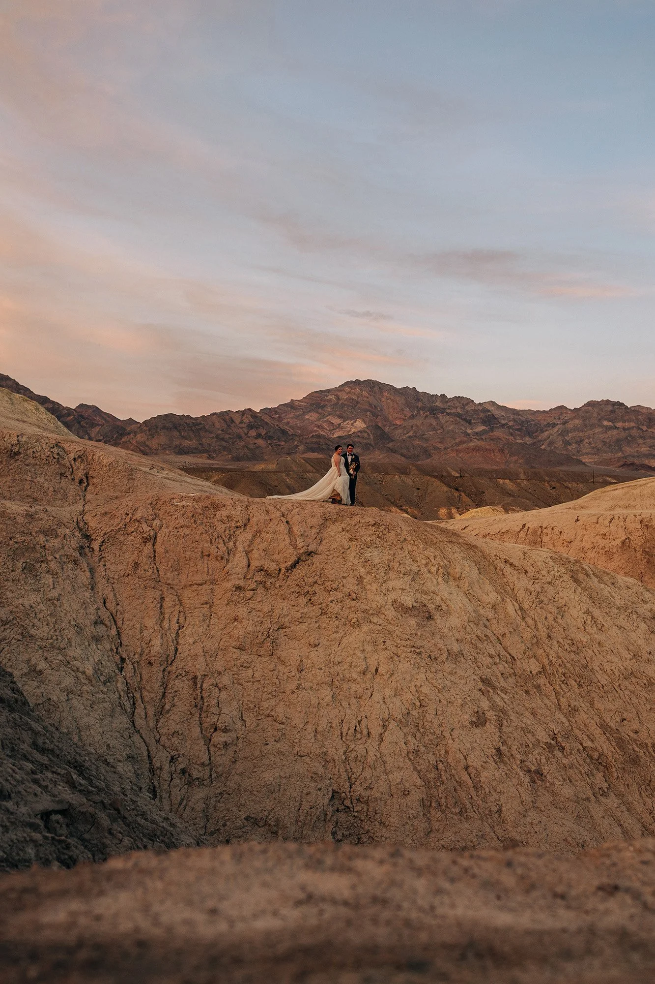 all-day-adventure-elopement-death-valley-50.jpg
