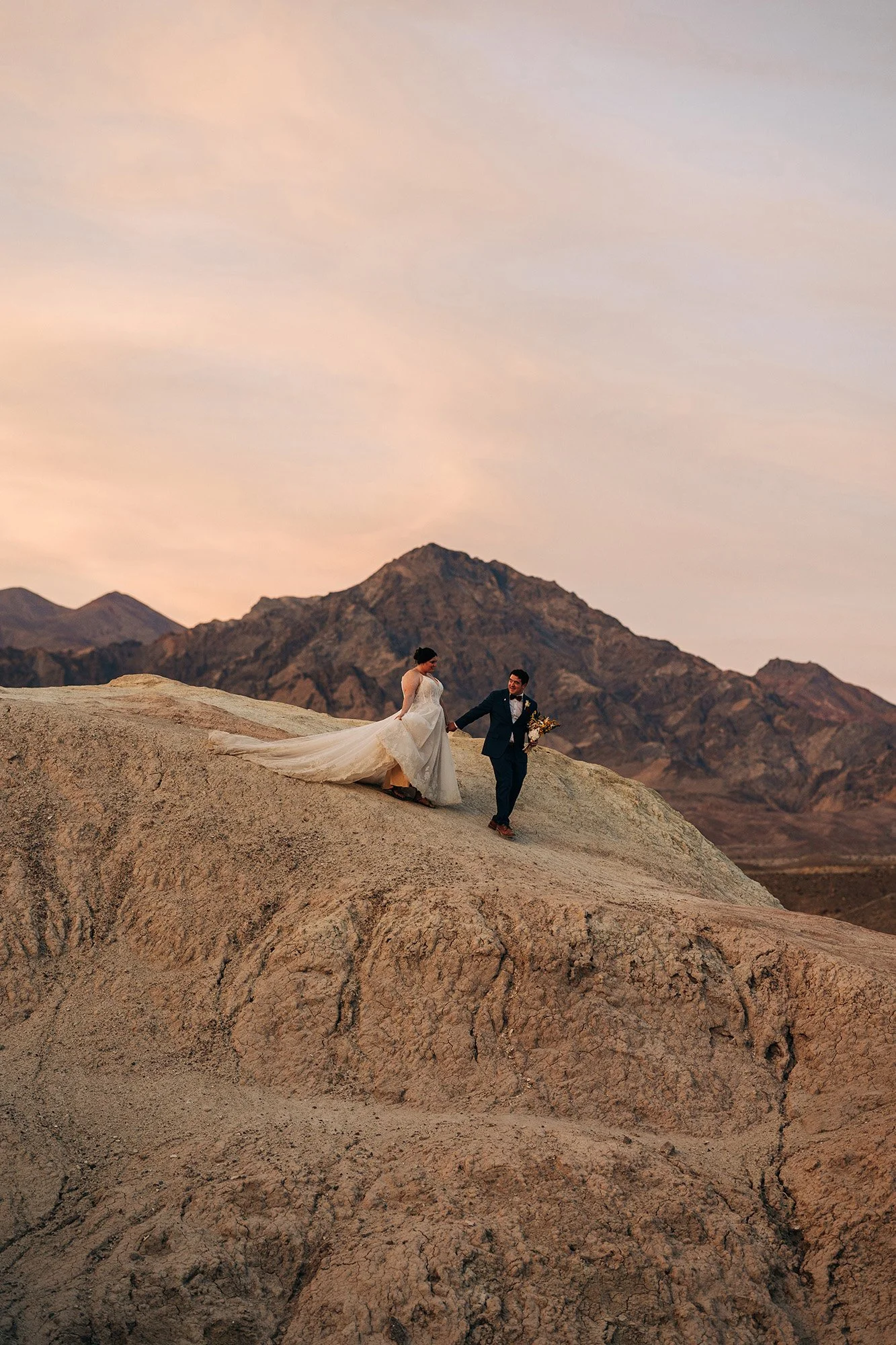 all-day-adventure-elopement-death-valley-49.jpg