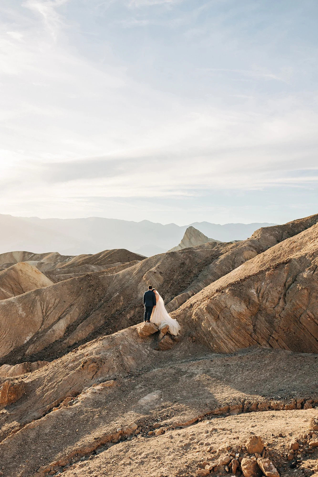 all-day-adventure-elopement-death-valley-36.jpg