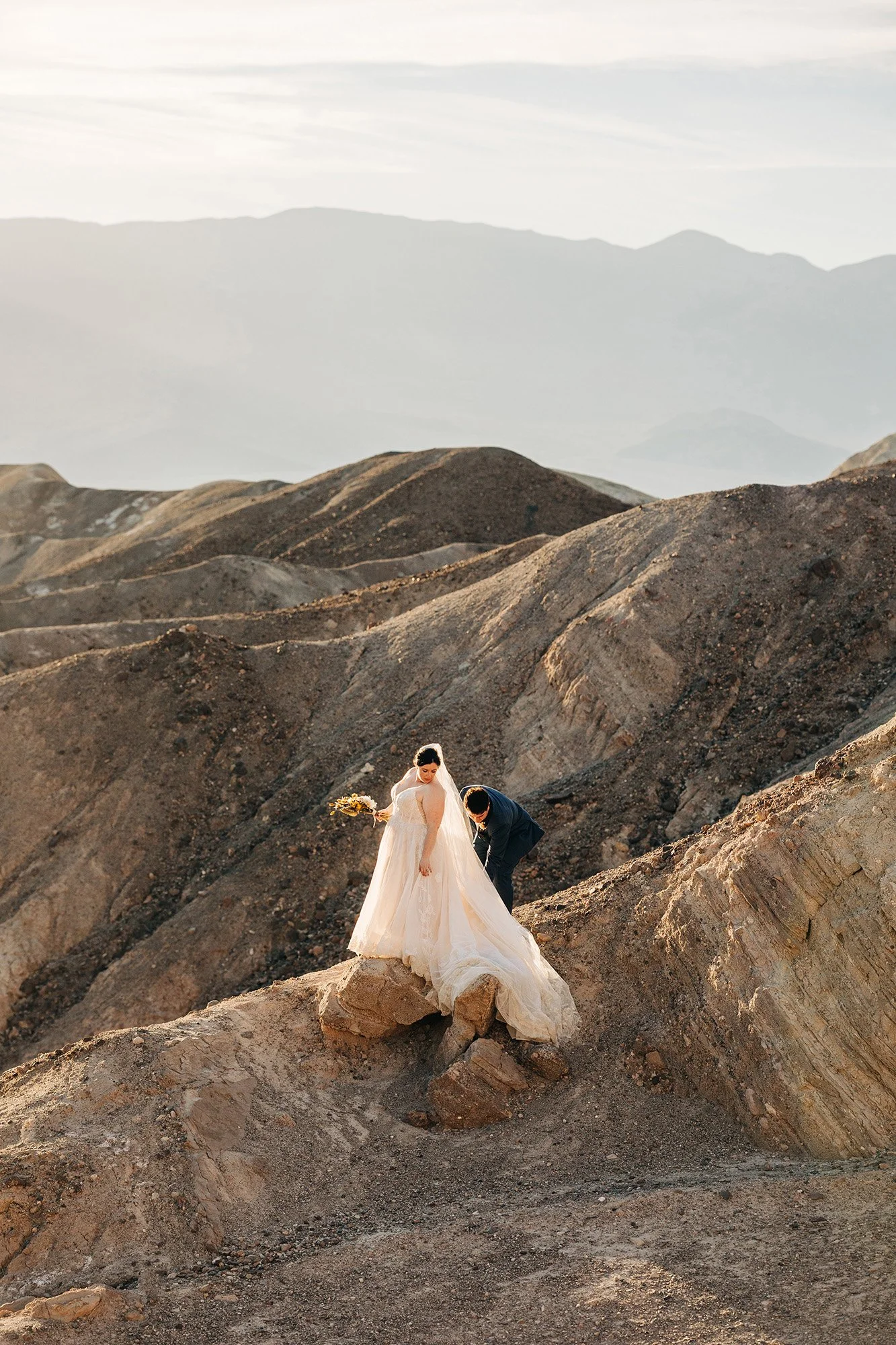 all-day-adventure-elopement-death-valley-34.jpg