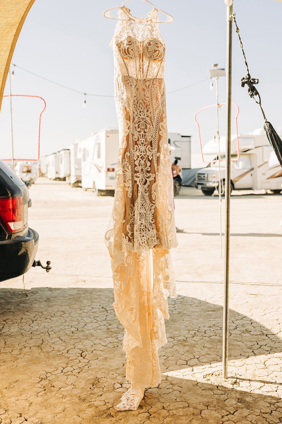 how-have-burning-man-wedding-26.jpg