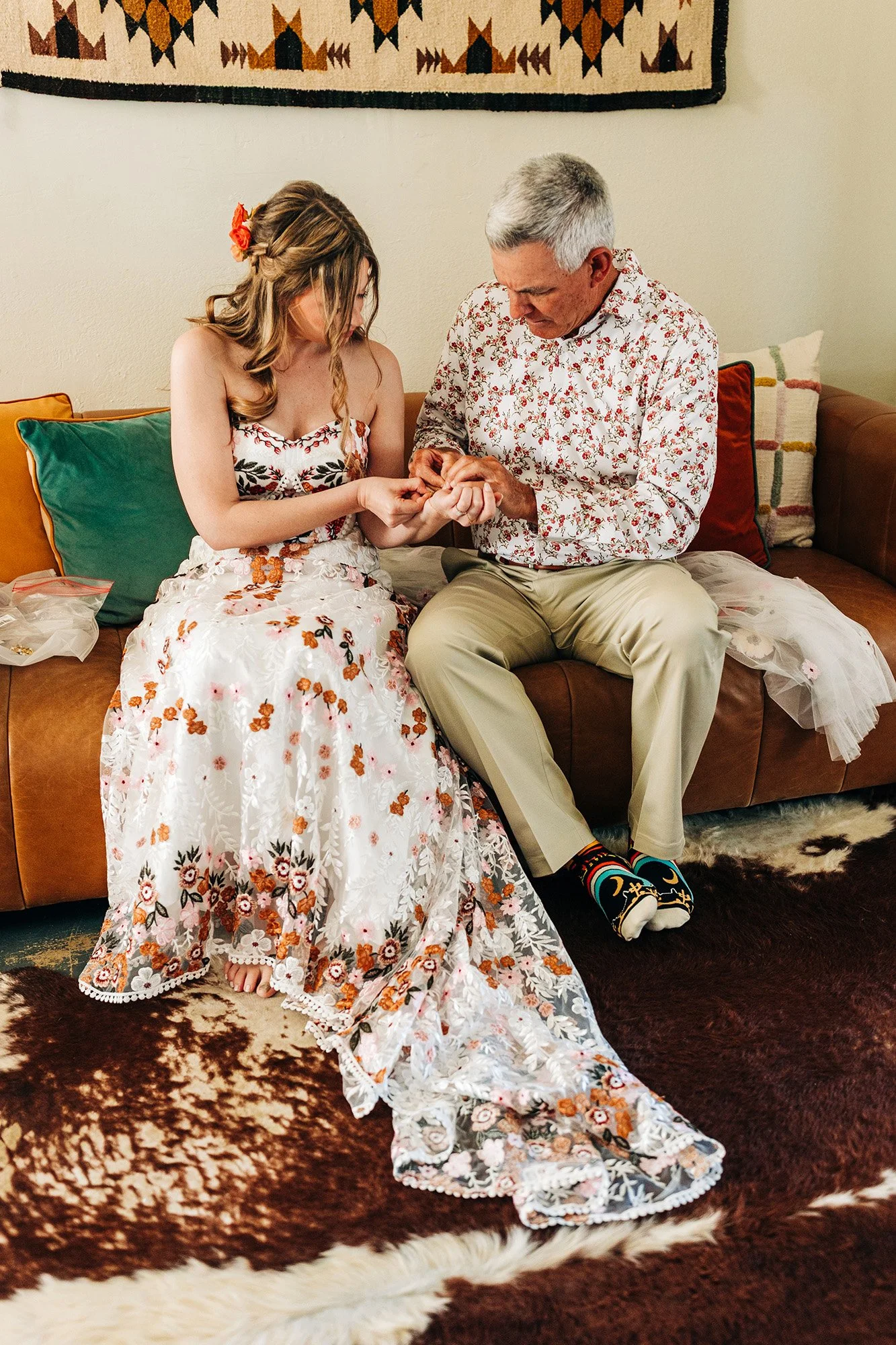 pink-gold-florals-joshua-tree-elopement-16.jpg