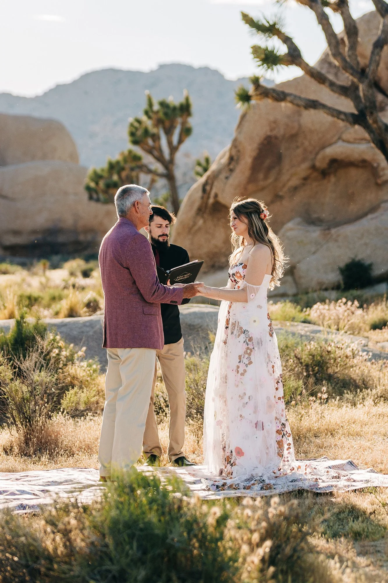 pink-gold-florals-joshua-tree-elopement-35.jpg