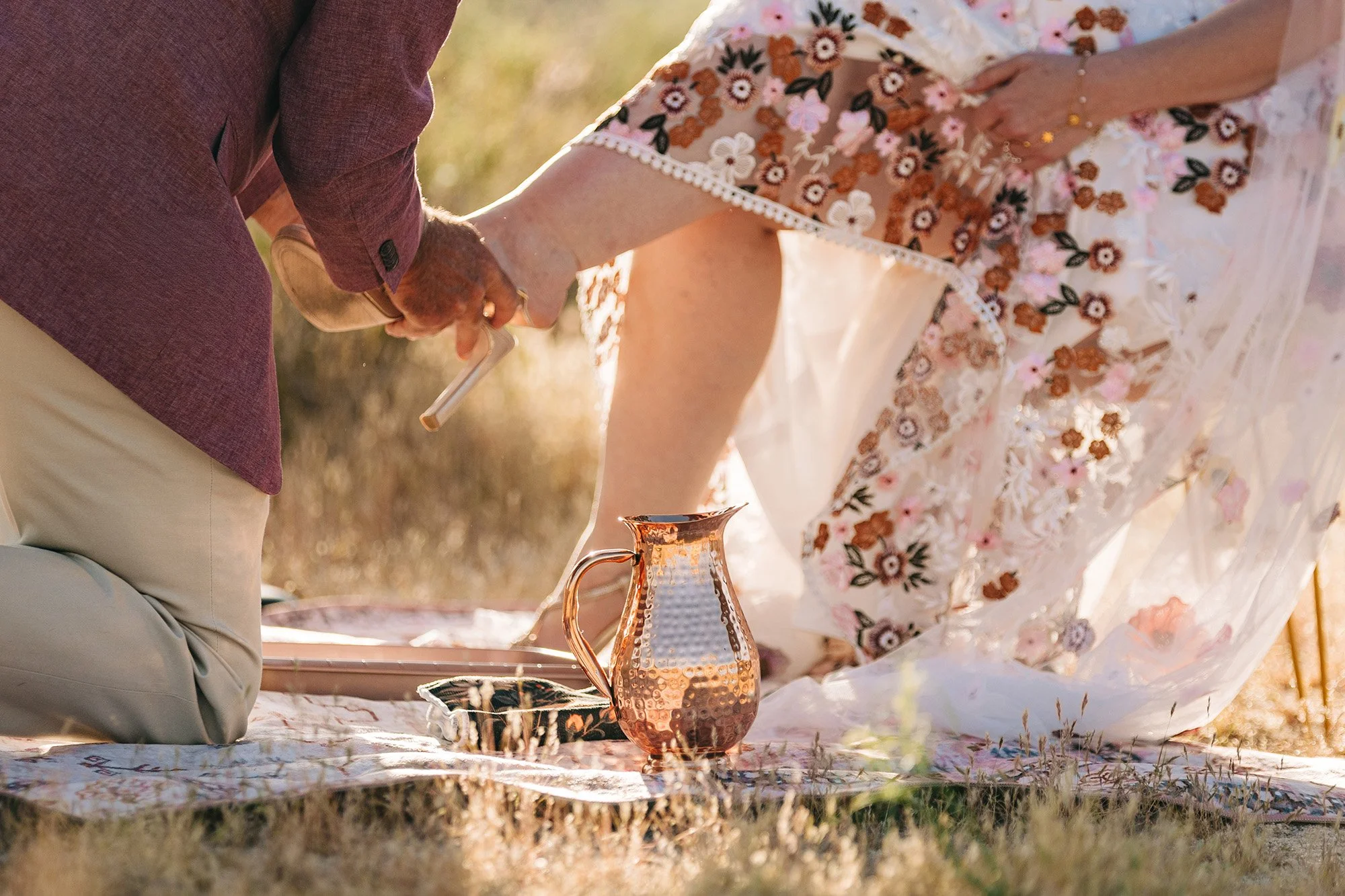 pink-gold-florals-joshua-tree-elopement-51.jpg